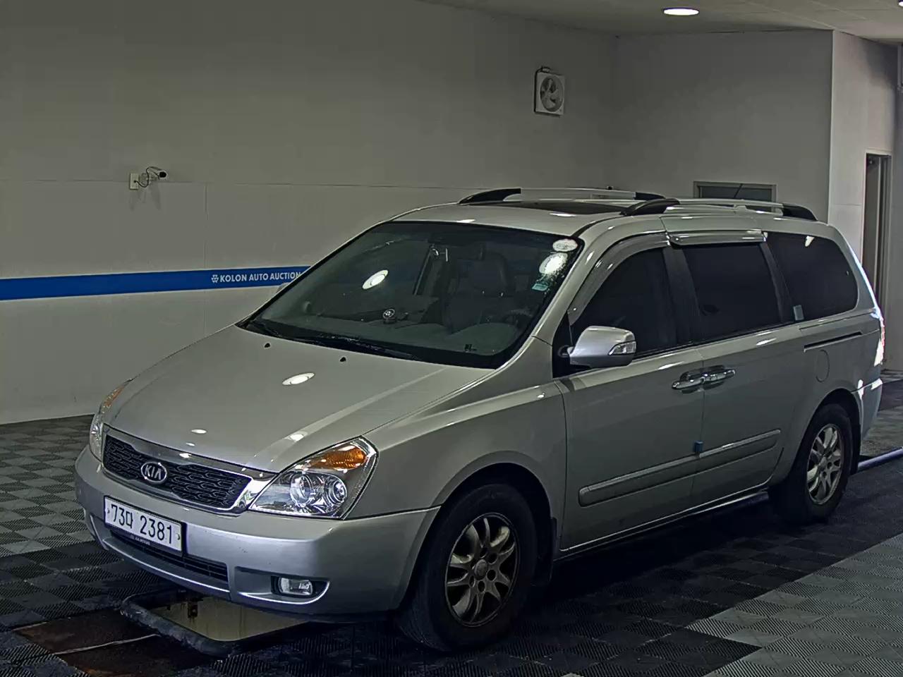 KIA CARNIVAL R 11-SEATER DIESEL GLX PREMIUM 2012 - zdjęcie 2