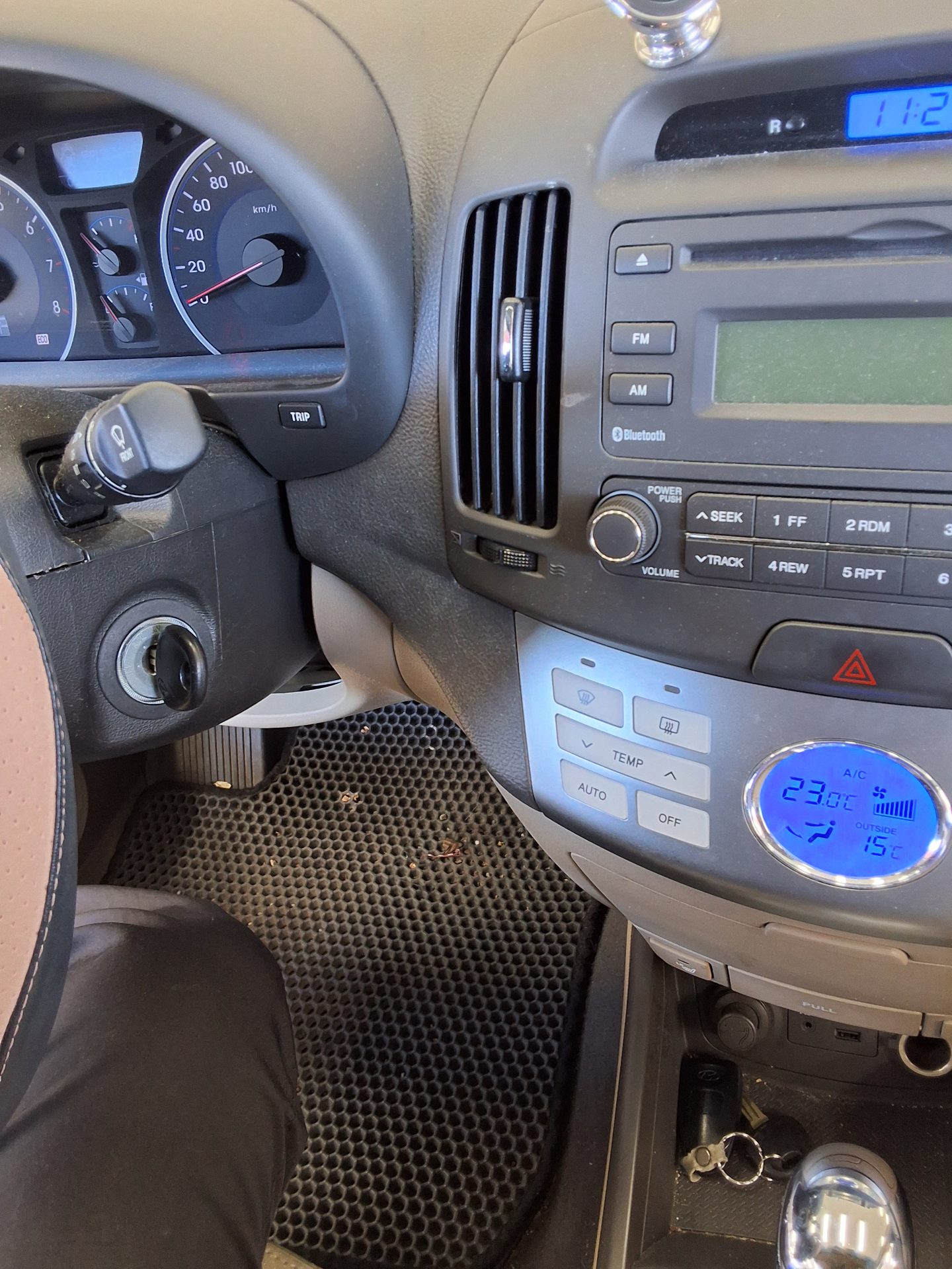 HYUNDAI AVANTE HD 1.6 VVT S16 LUXURY 2010 - zdjęcie 17