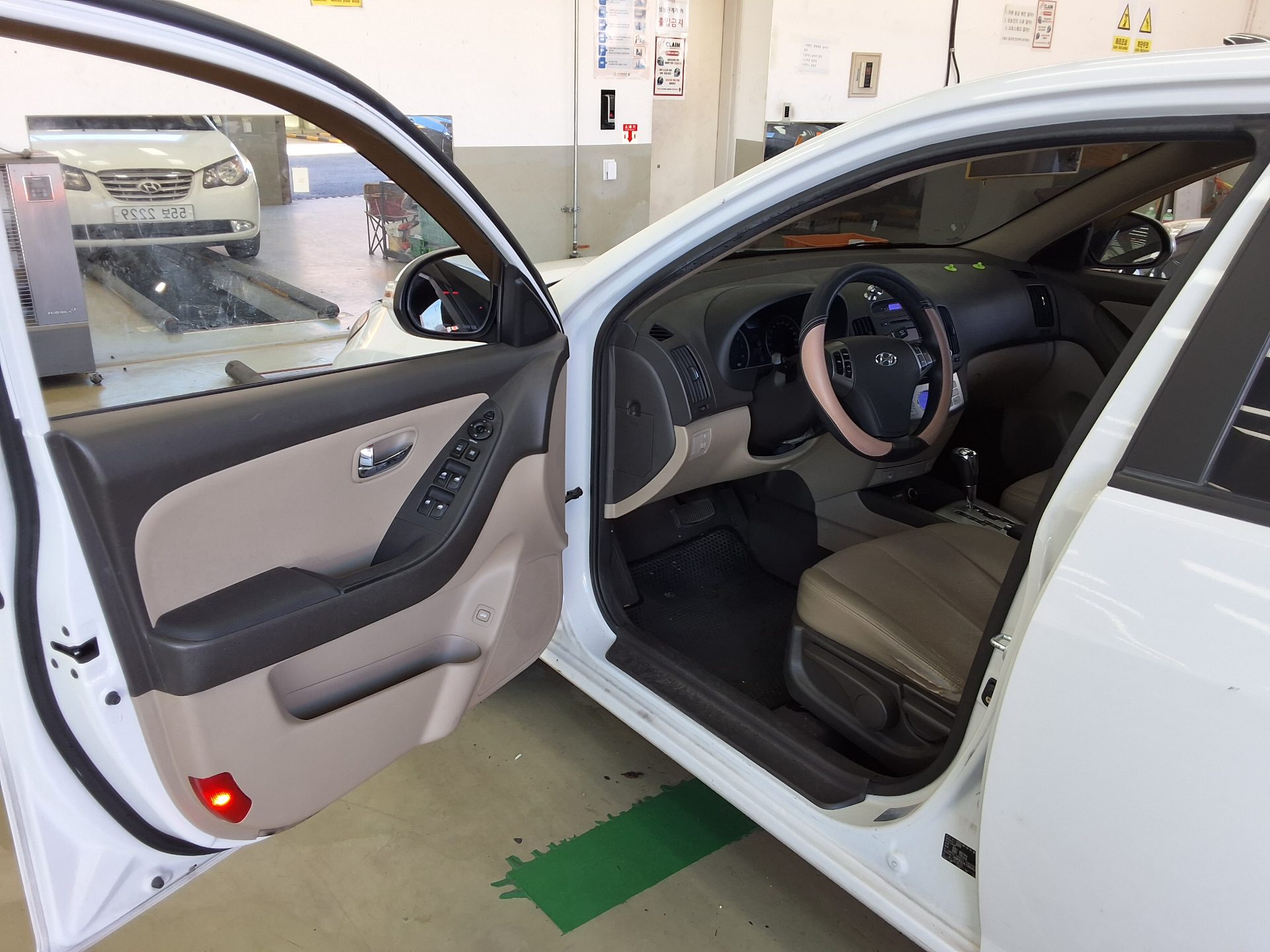 HYUNDAI AVANTE HD 1.6 VVT S16 LUXURY 2010 - zdjęcie 10
