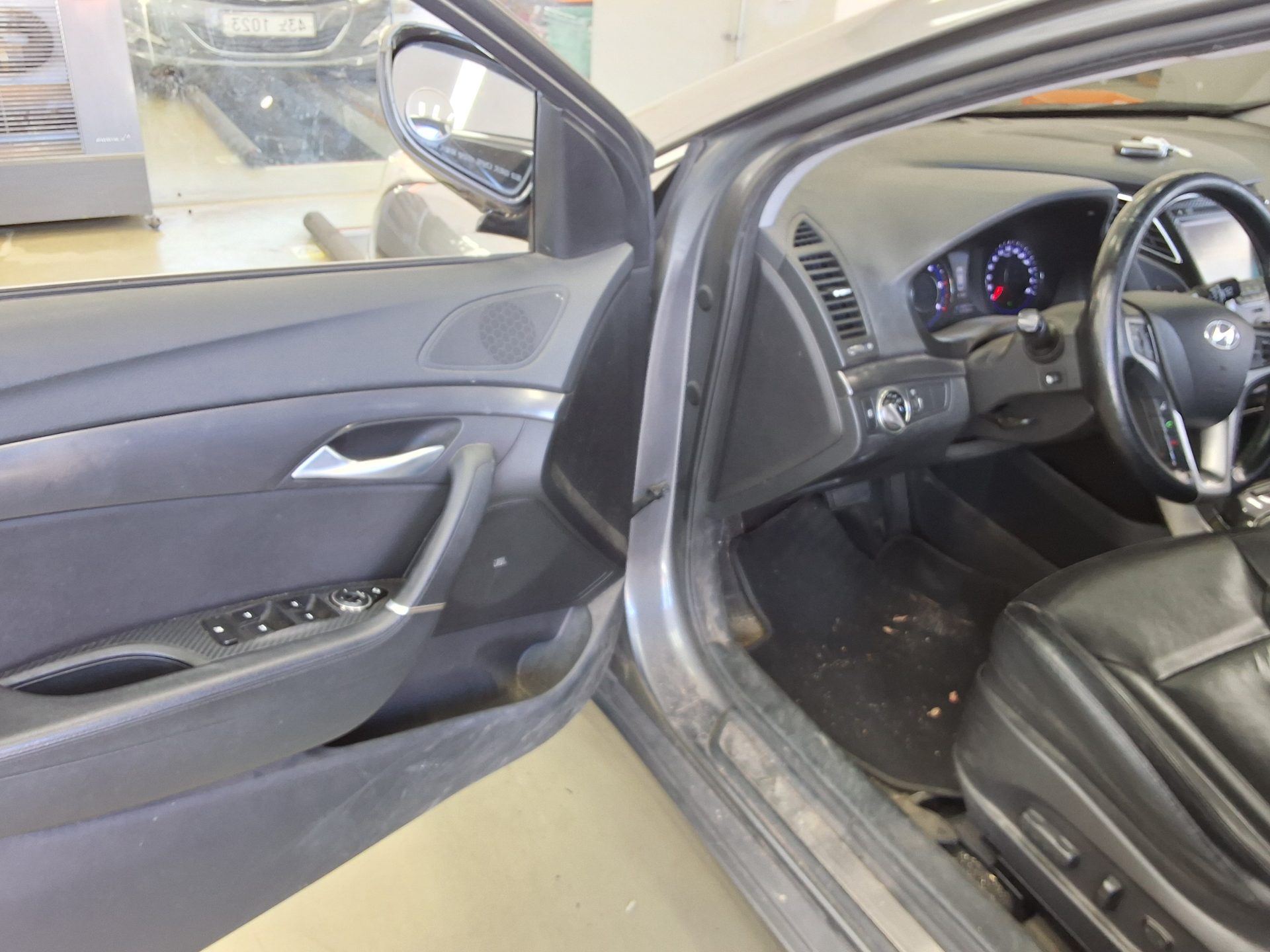 HYUNDAI i40 SALLOON 1.7 VGT MODERN 2012 - zdjęcie 10
