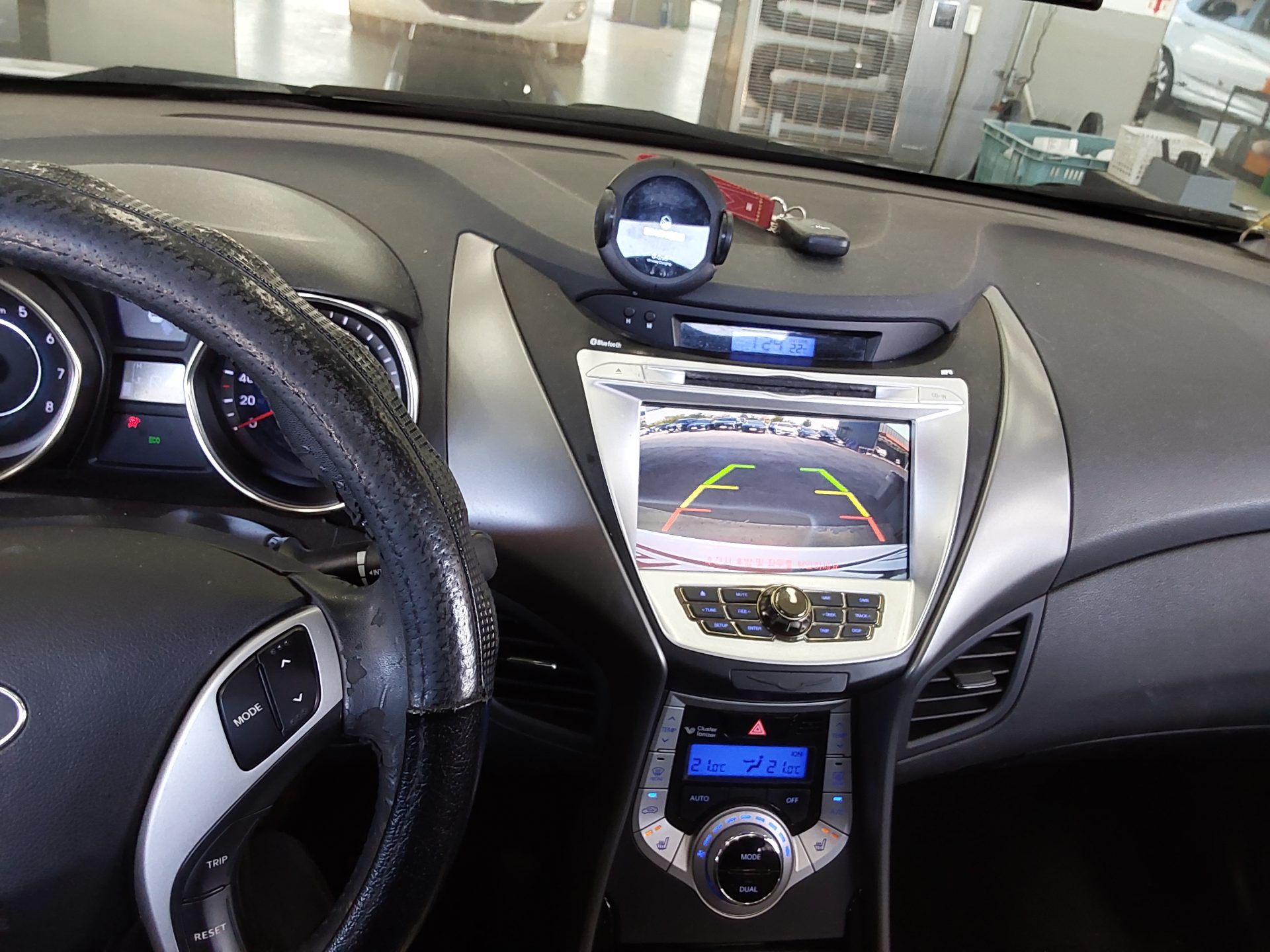 HYUNDAI AVANTE MD M16 GDi PREMIER 2012 - zdjęcie 17