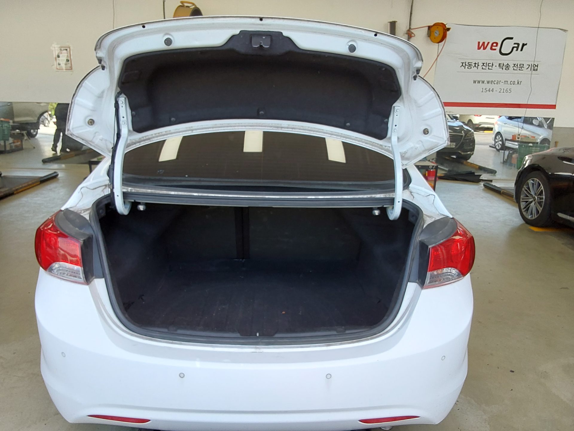 HYUNDAI AVANTE MD M16 GDi PREMIER 2012 - zdjęcie 15
