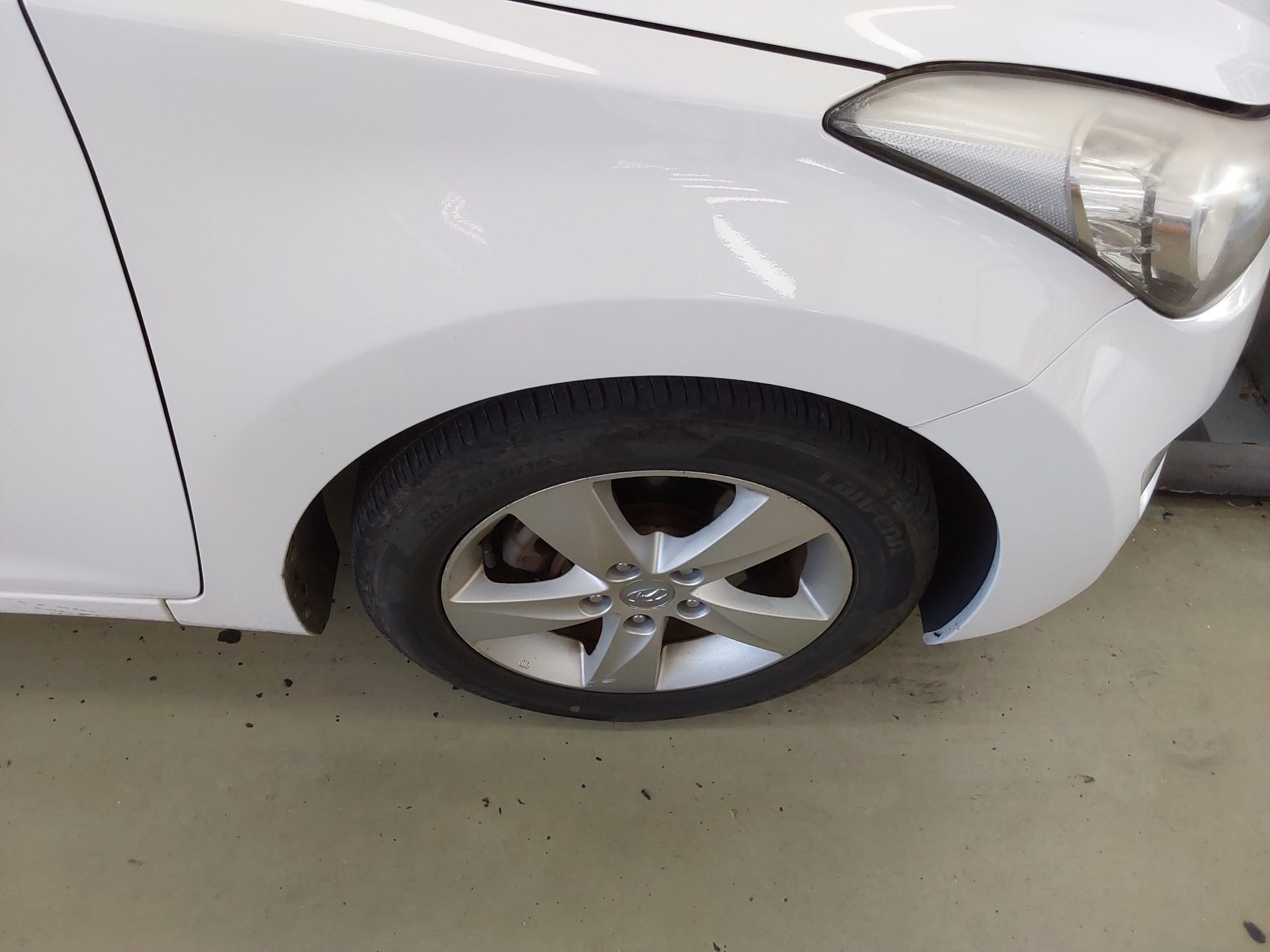 HYUNDAI AVANTE MD M16 GDi PREMIER 2012 - zdjęcie 23