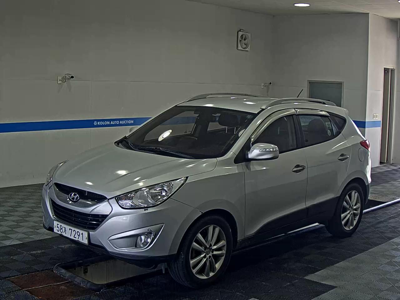 HYUNDAI TUCSON ix DIESEL R20 4WD LX20 PREMIER 2010 - zdjęcie 2