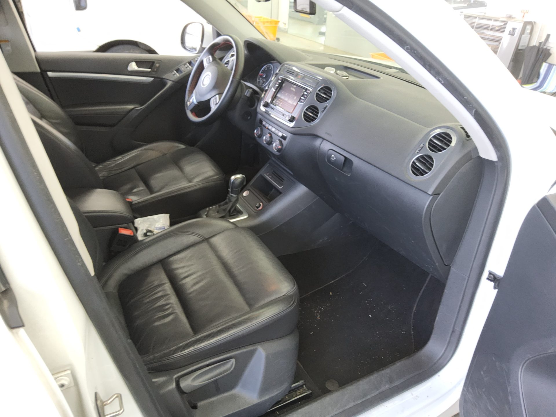 VOLKSWAGEN TIGUAN 2.0 TDI BLUEMOTION 2016 - zdjęcie 14