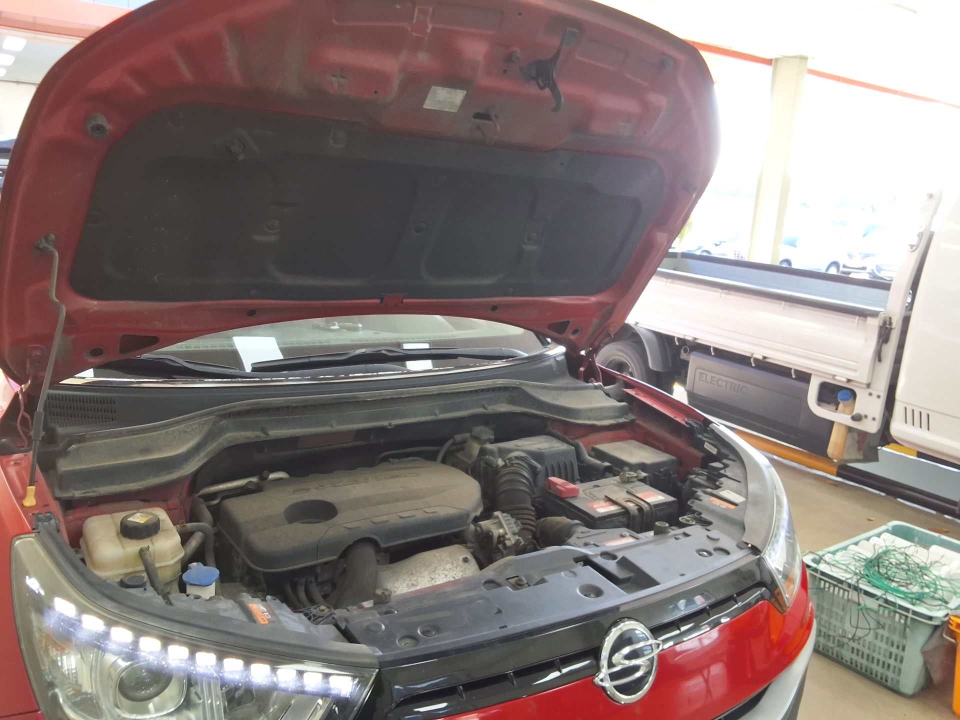 KG MOBILITY (SSANGYONG) TIVOLI AIR DIESEL 2WD RX 2016 - zdjęcie 18