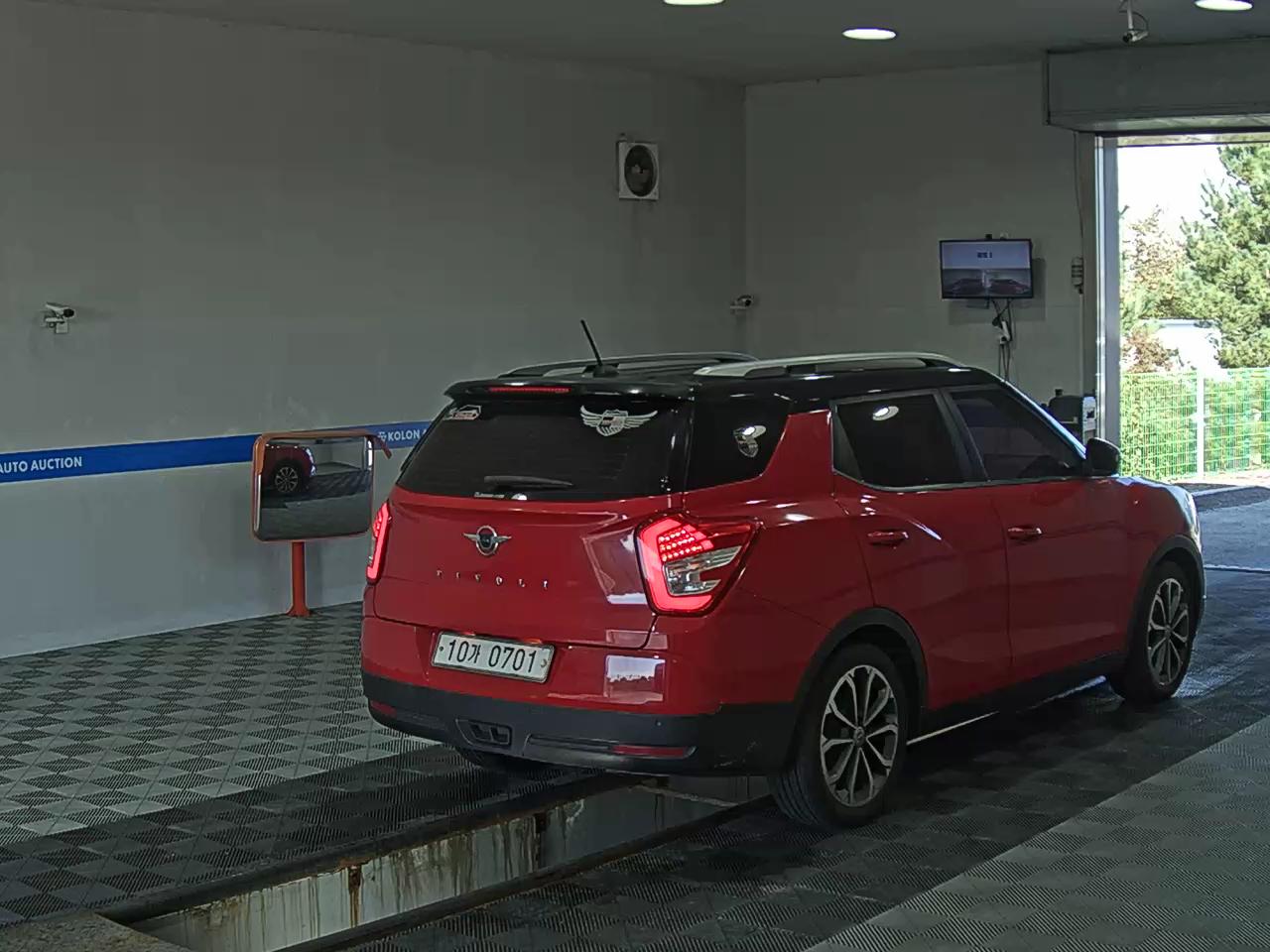KG MOBILITY (SSANGYONG) TIVOLI AIR DIESEL 2WD RX 2016 - zdjęcie 5