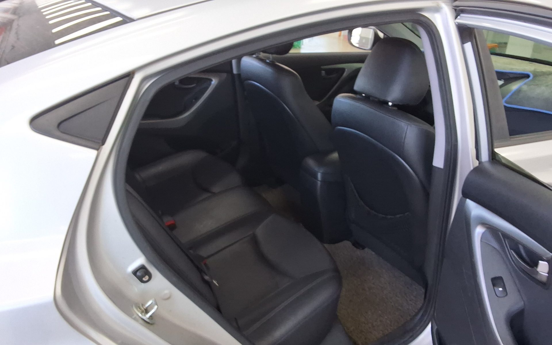 HYUNDAI AVANTE MD M16 GDi SMART 2013 - zdjęcie 13