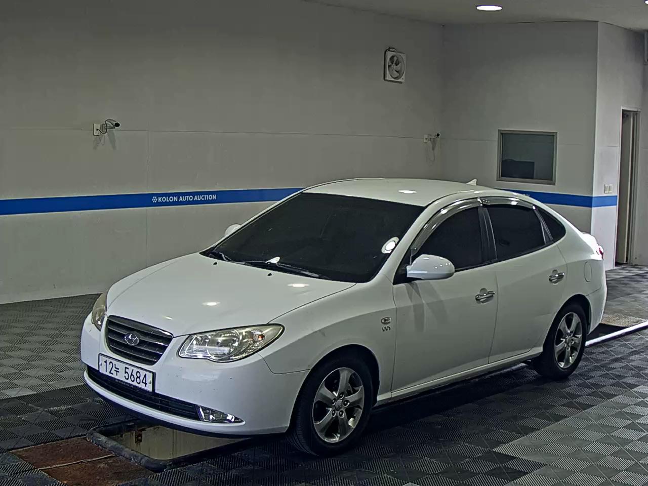 HYUNDAI AVANTE HD 1.6 VVT S16 5 MILLION SPECIAL MODEL 2009 - zdjęcie 2