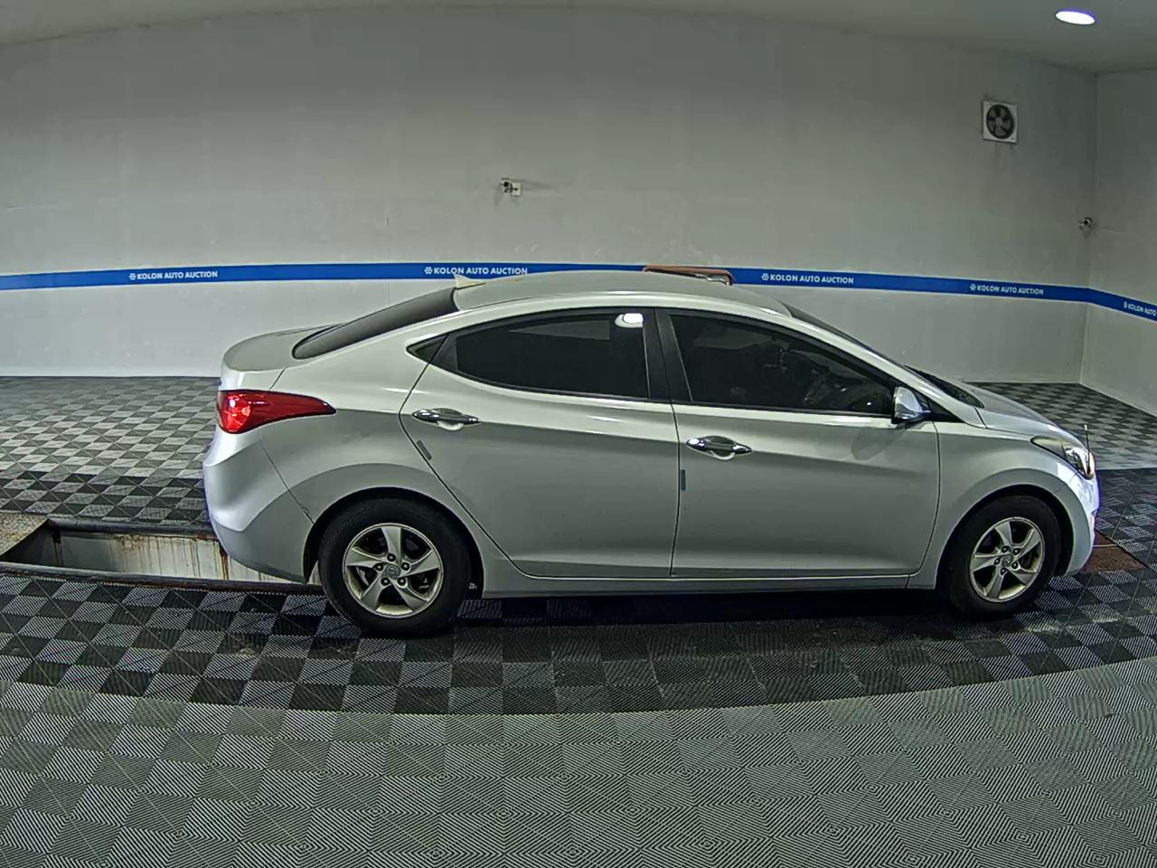 HYUNDAI AVANTE MD M16 GDi SMART 2013 - zdjęcie 4