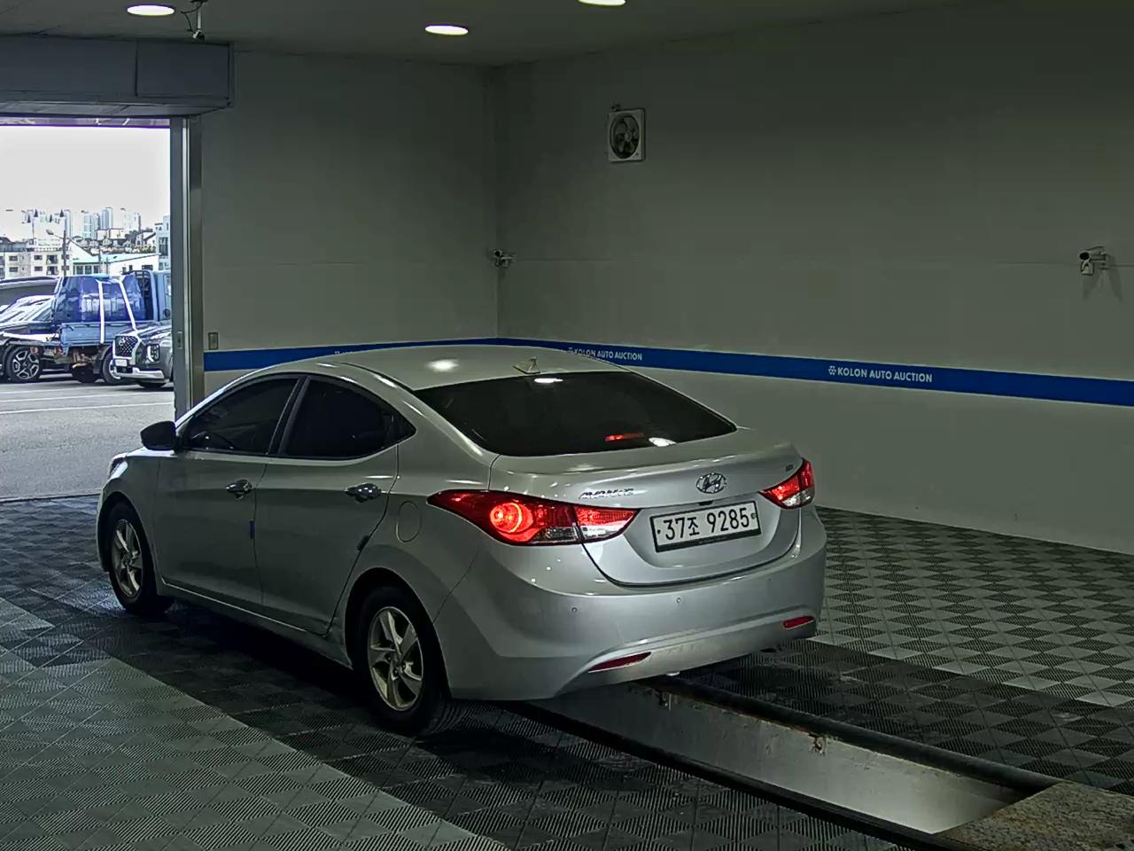HYUNDAI AVANTE MD M16 GDi SMART 2013 - zdjęcie 6