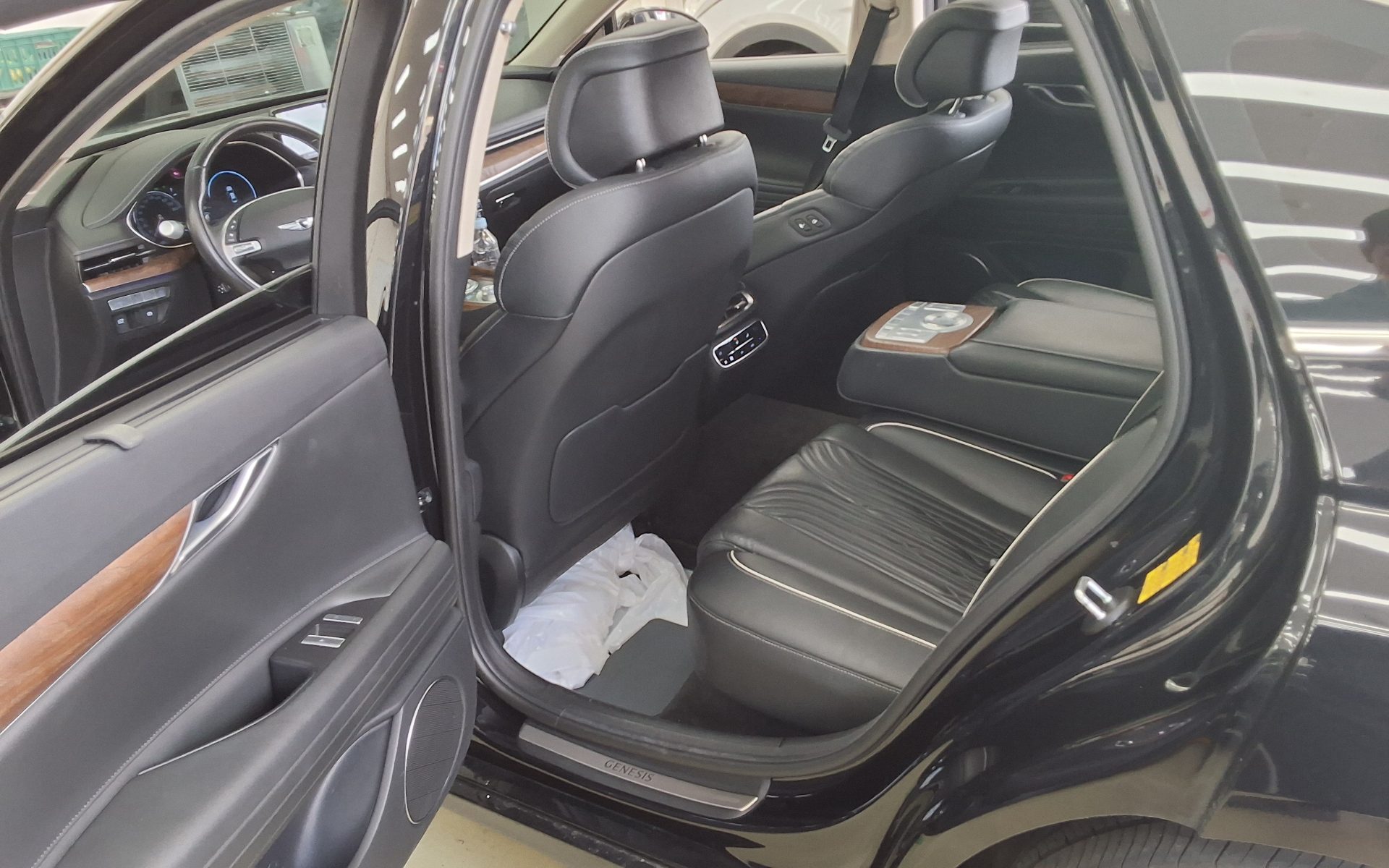 GENESIS THE ALL NEW G80 GASOLINE 2.5 2WD BASE MODEL 2021 - zdjęcie 12