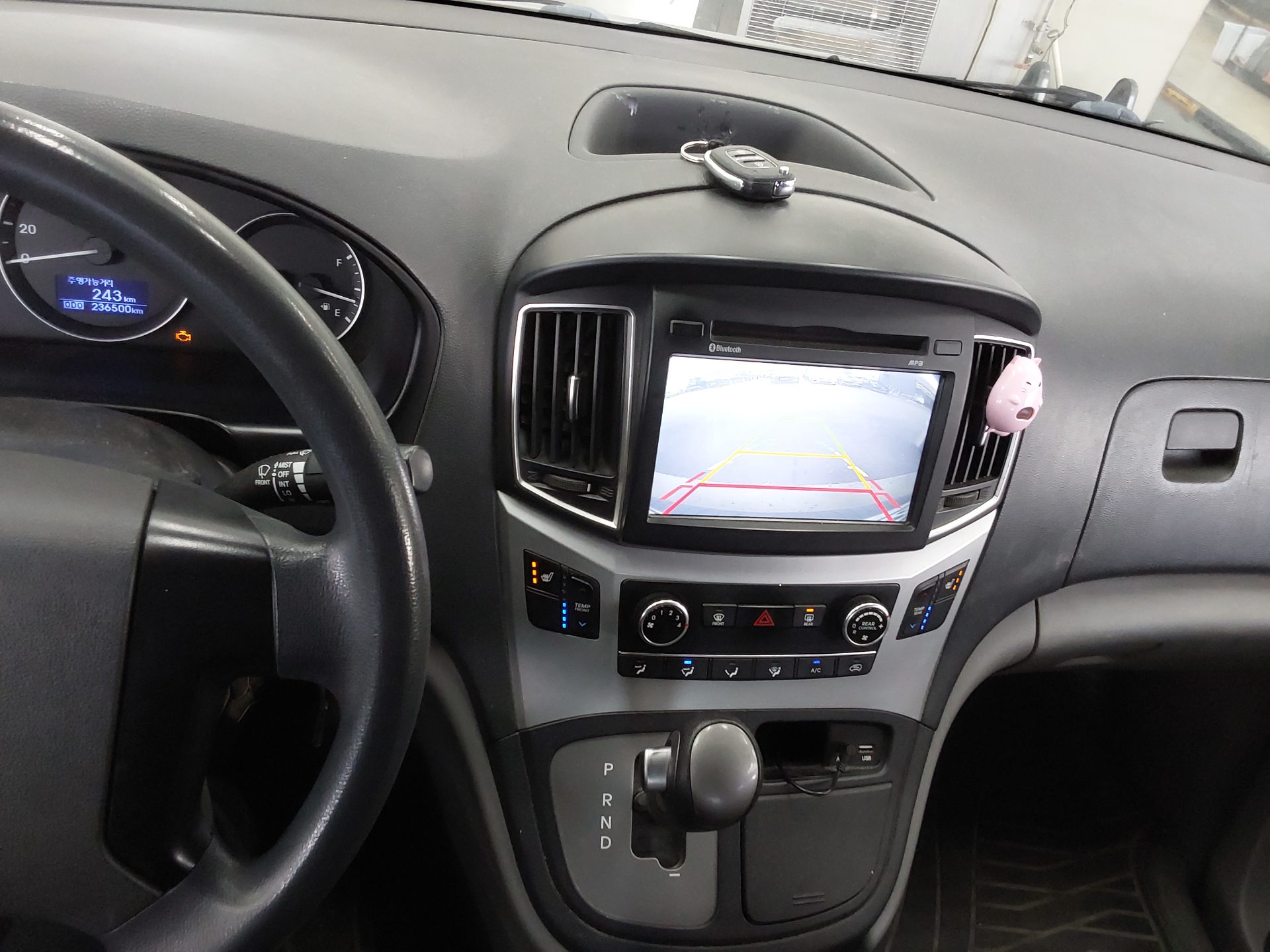 HYUNDAI GRAND STAREX 12-SEATER DIESEL SMART 2017 - zdjęcie 17
