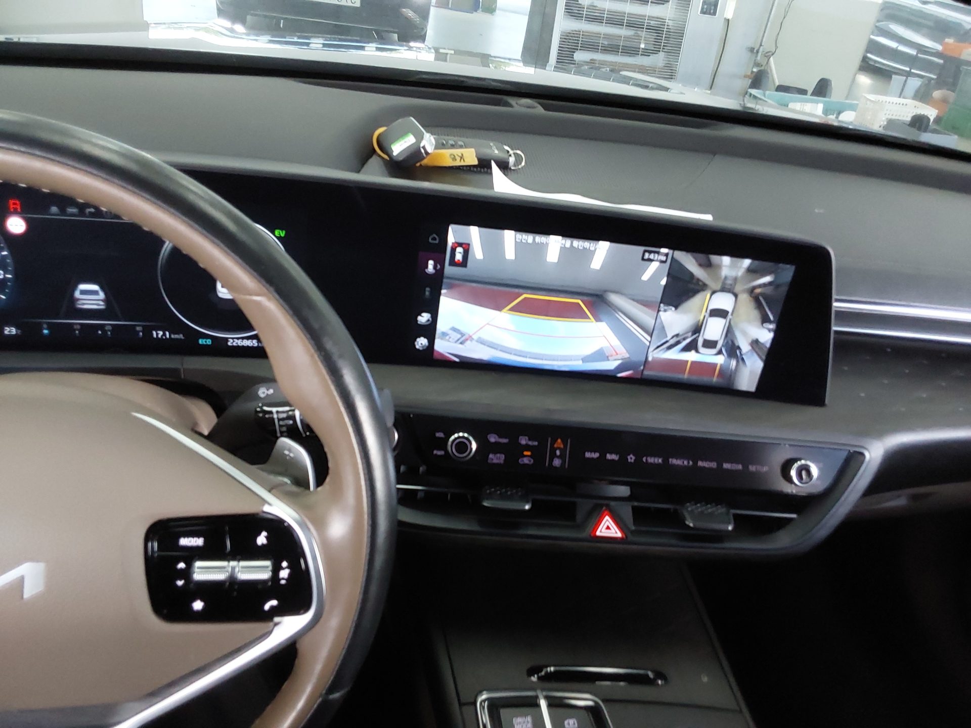 KIA K8 HYBRID HEV NOBLESSE 2023 - zdjęcie 17