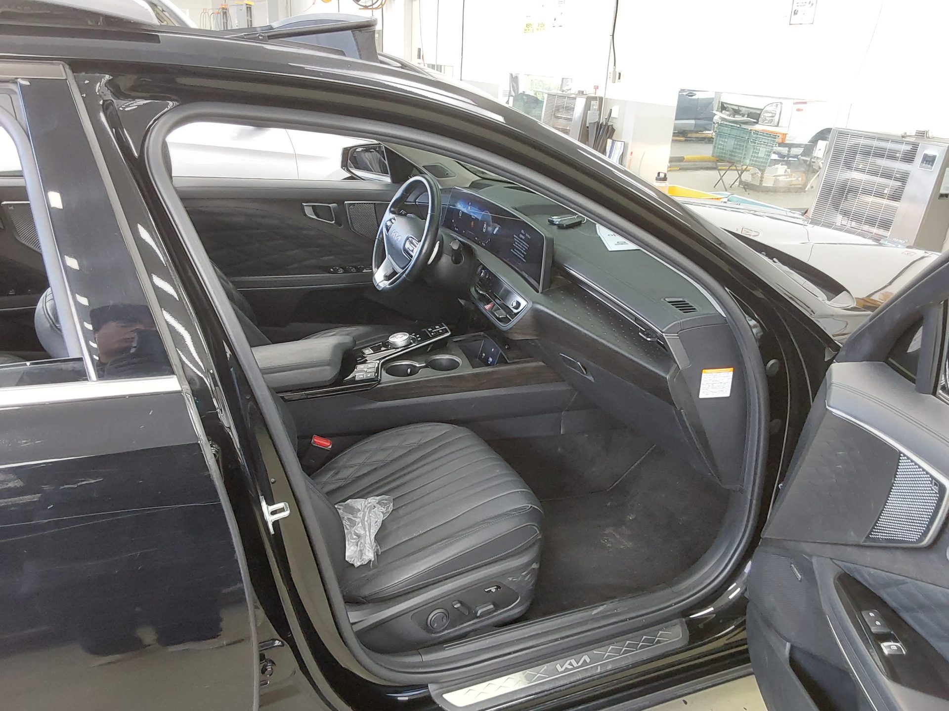 KIA K8 HYBRID HEV SIGNATURE 2023 - zdjęcie 14