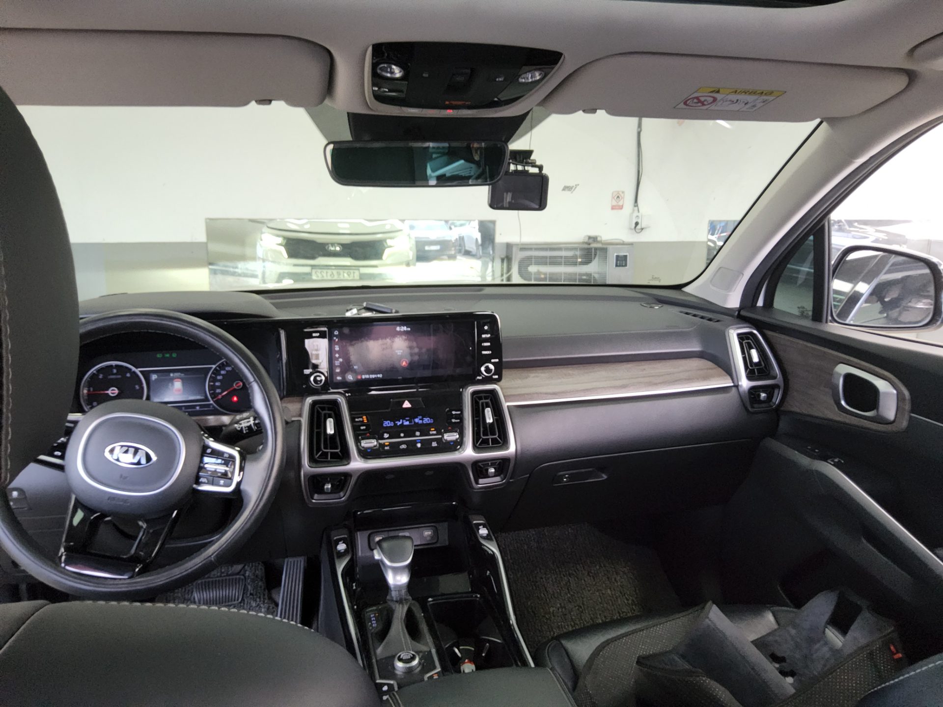 KIA NEW SORENTO (MQ4) 2.2 DIESEL 2WD PRESTIGE 2021 - zdjęcie 11