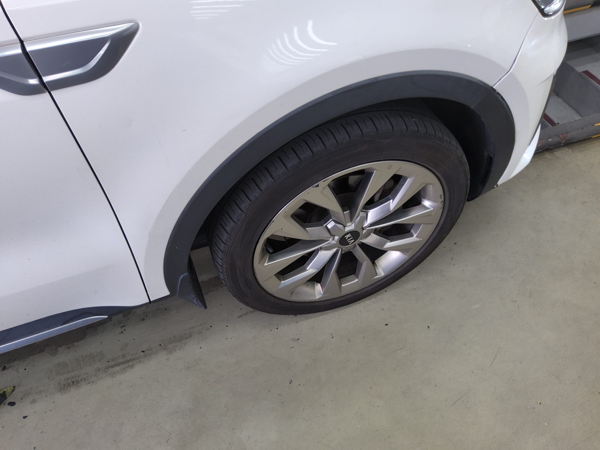 KIA NEW SORENTO (MQ4) 2.2 DIESEL 2WD PRESTIGE 2021 - zdjęcie 23