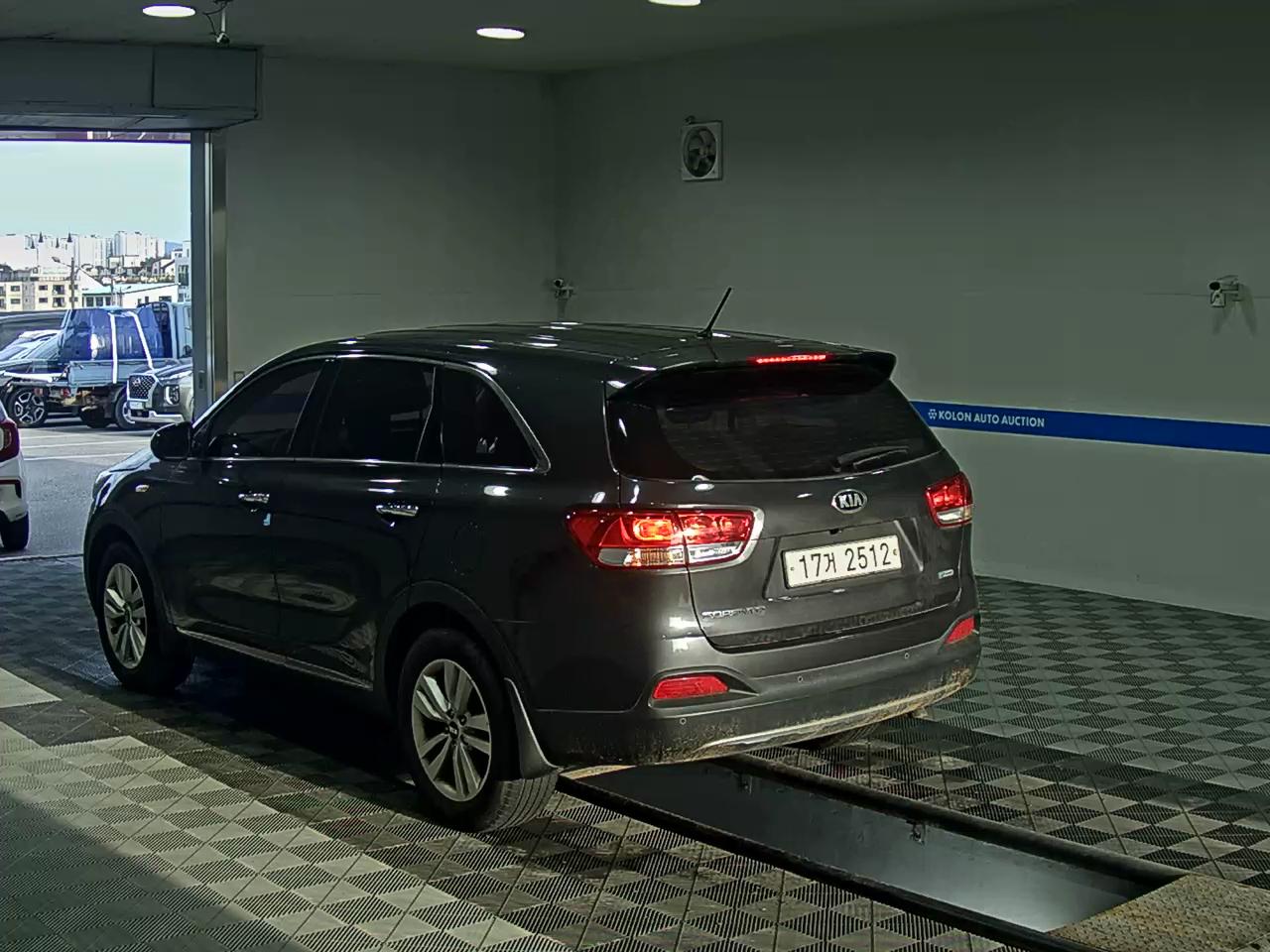 KIA ALL NEW SORENTO R2.0 2WD LUXURY 2017 - zdjęcie 6