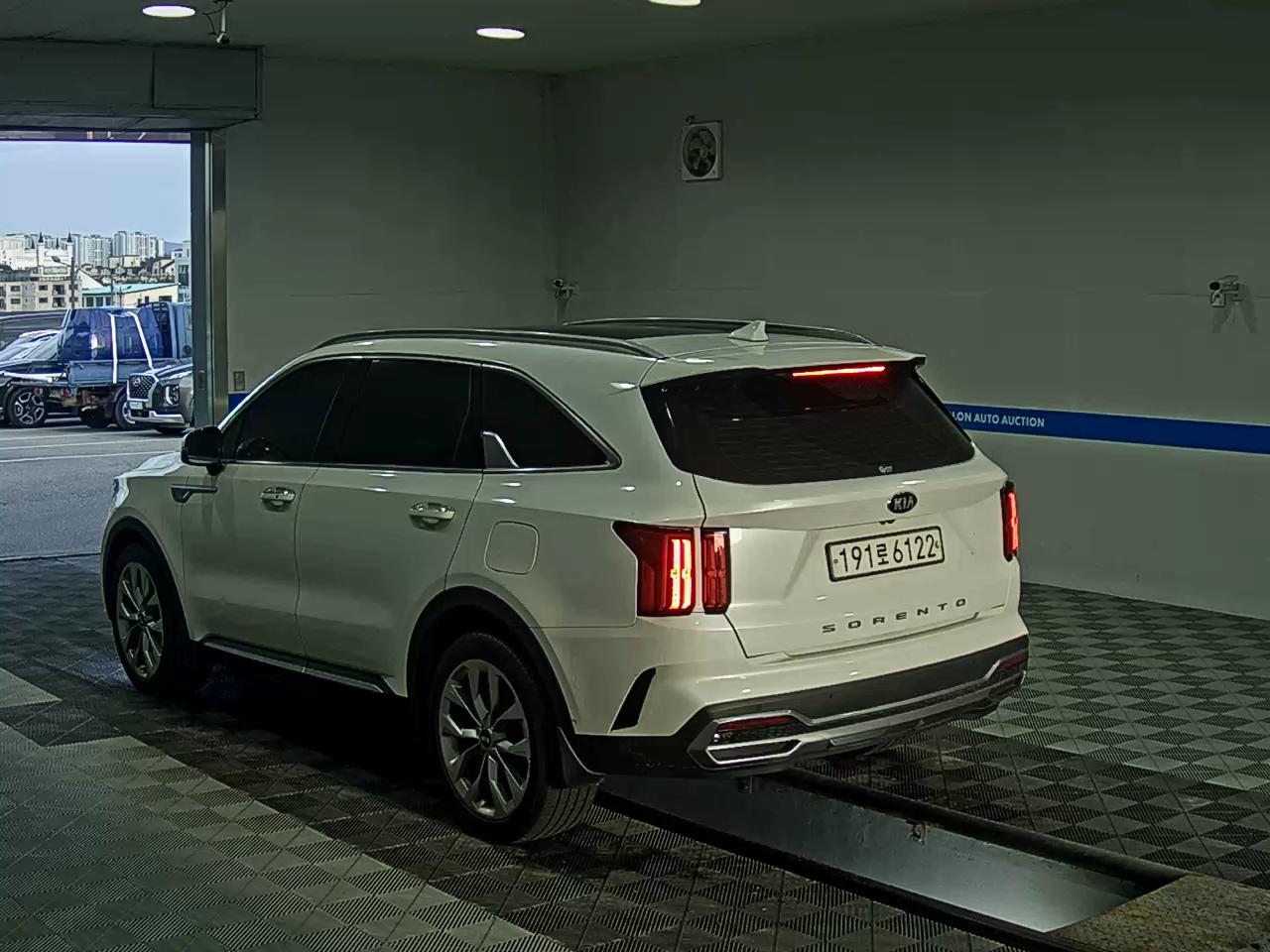 KIA NEW SORENTO (MQ4) 2.2 DIESEL 2WD PRESTIGE 2021 - zdjęcie 6