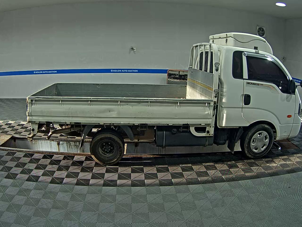 KIA BONGO III CARGO CRDi KING CAB EXTRA LONG WHEELBASE 2016 - zdjęcie 4
