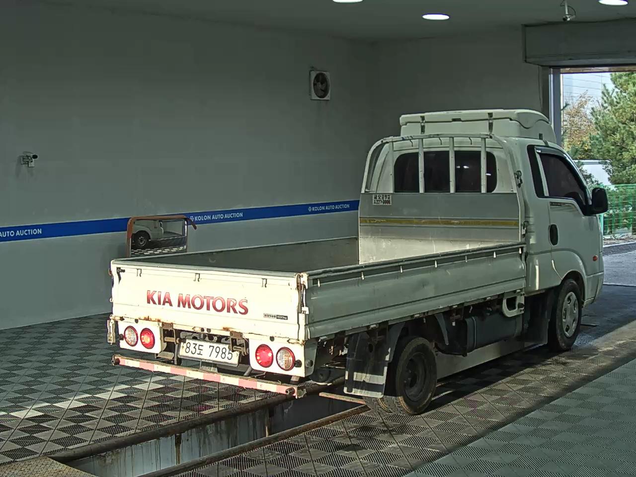 KIA BONGO III CARGO CRDi KING CAB EXTRA LONG WHEELBASE 2016 - zdjęcie 5