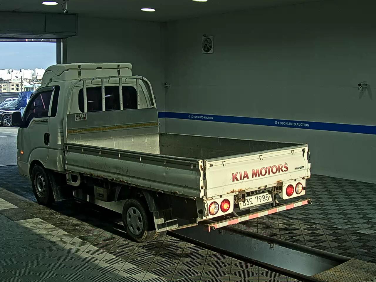 KIA BONGO III CARGO CRDi KING CAB EXTRA LONG WHEELBASE 2016 - zdjęcie 6