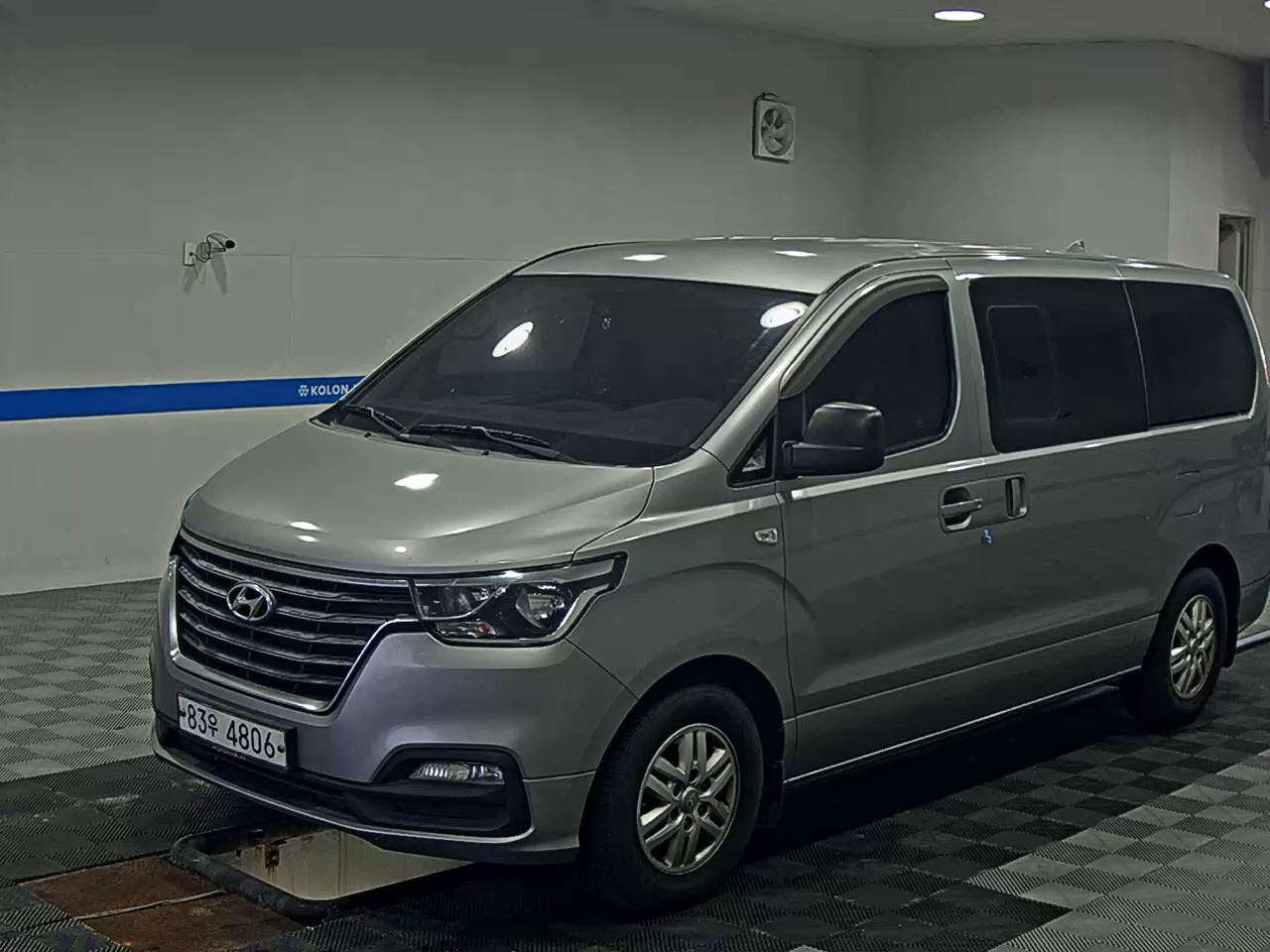 HYUNDAI THE NEW GRAND STAREX 5-SEATER DIESEL VAN MODERN 2019 - zdjęcie 2