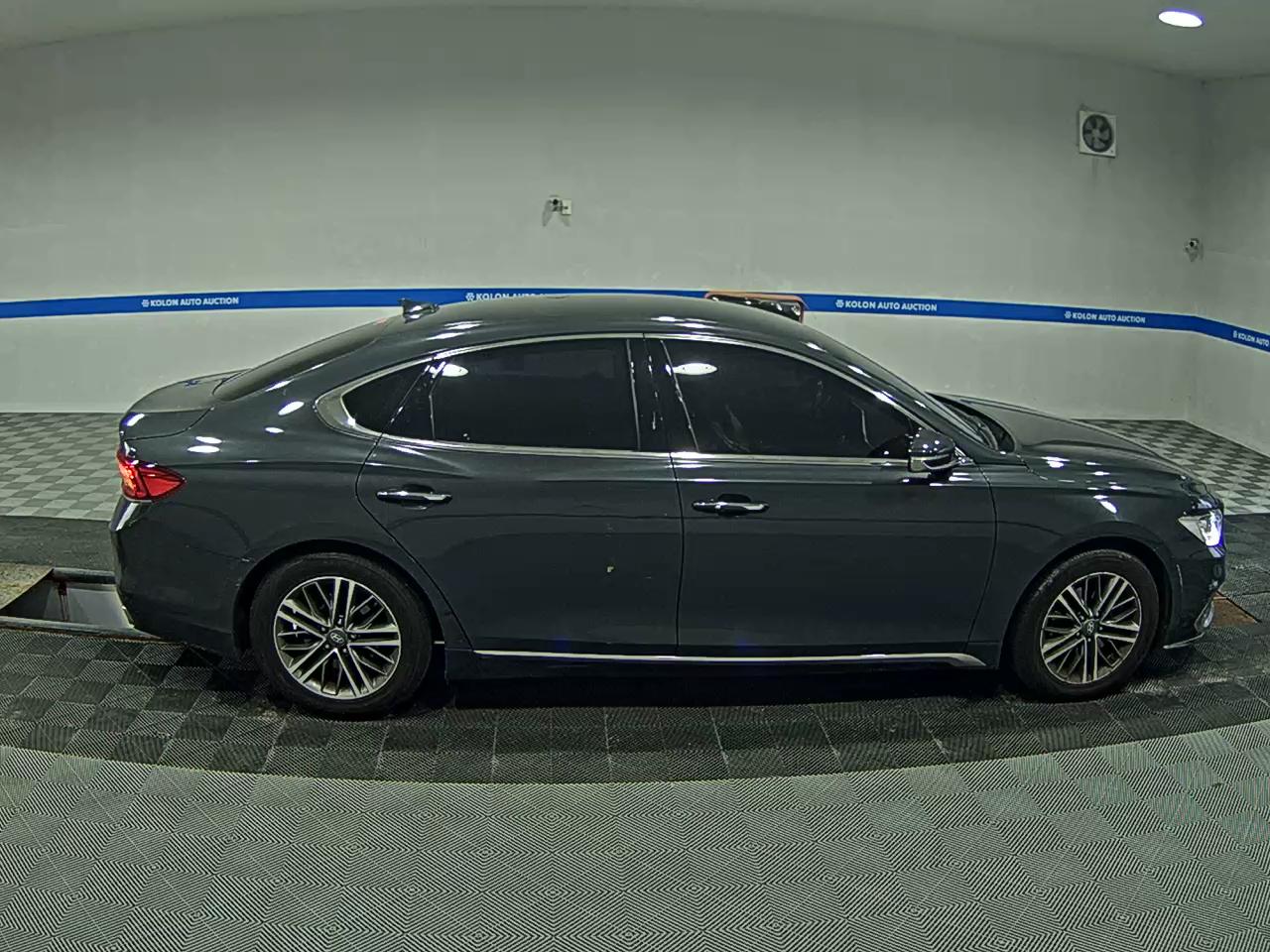 HYUNDAI GRANDEUR IG 2.4 GDi PREMIUM 2019 - zdjęcie 4