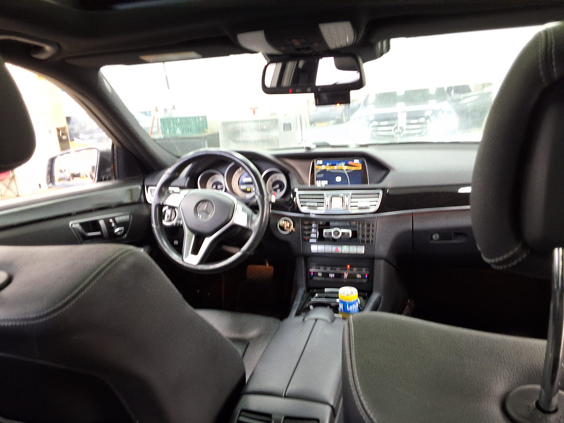 MERCEDES-BENZ E-CLASS (4TH GEN) E300 4MATIC AVANTGARDE 2014 - zdjęcie 11
