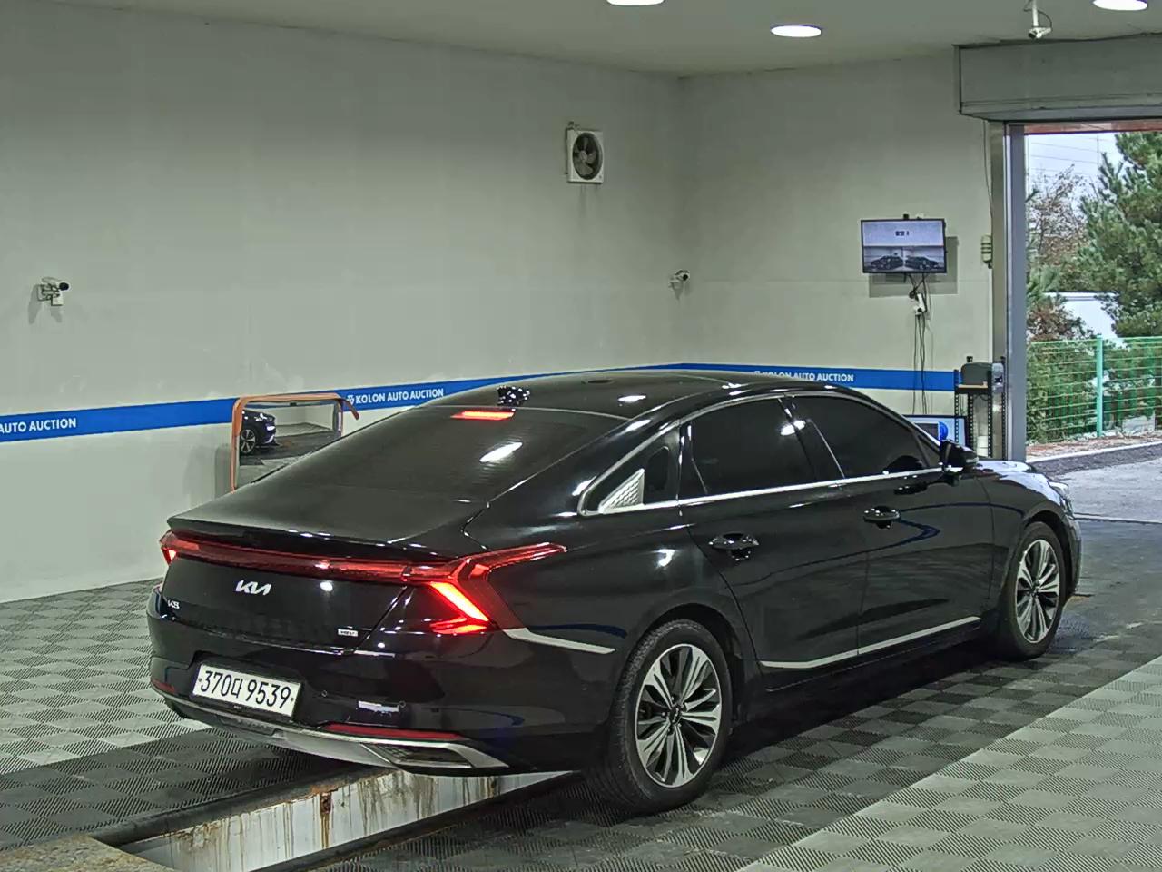 KIA K8 HYBRID HEV SIGNATURE 2023 - zdjęcie 5