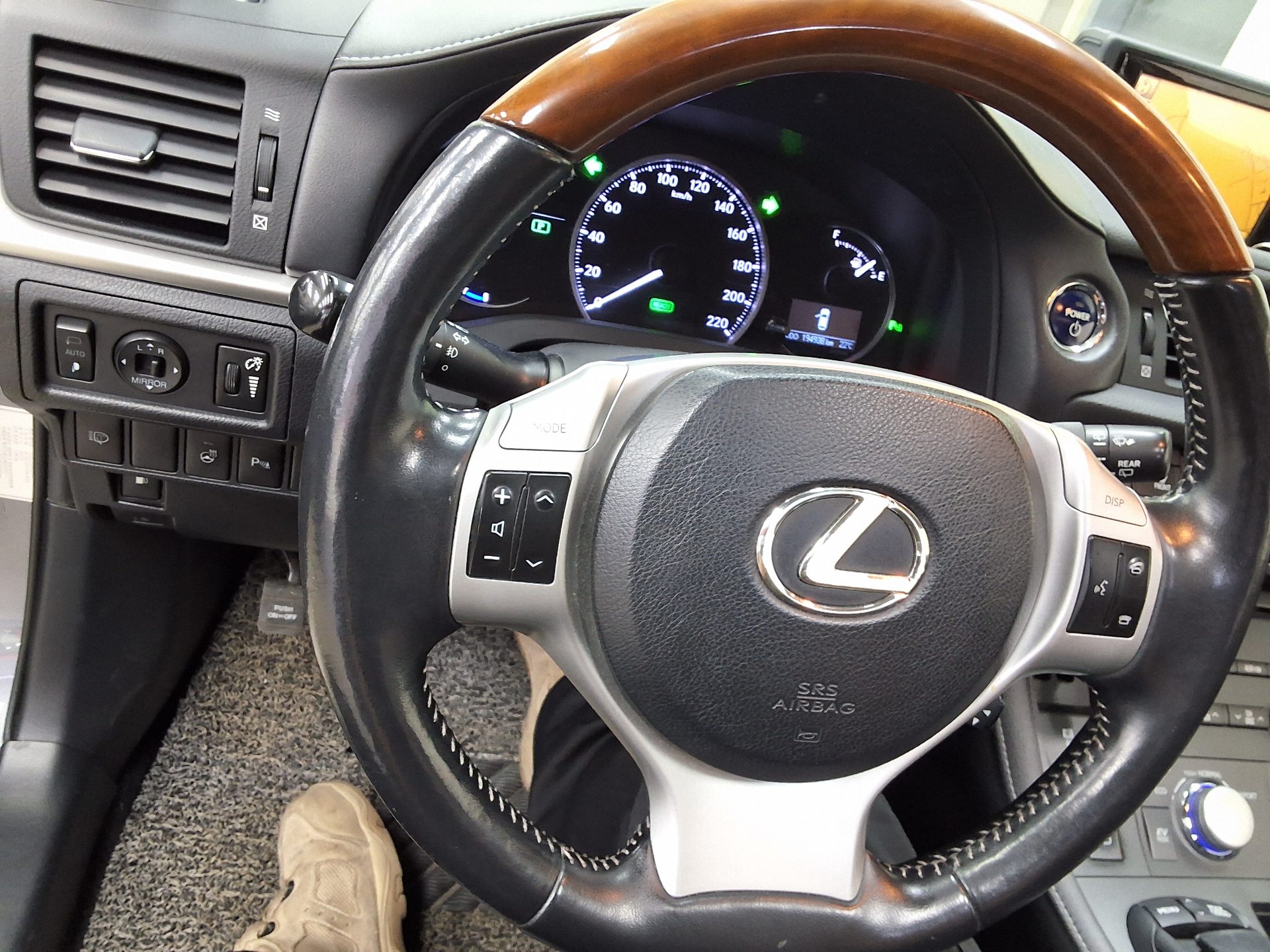 LEXUS CT 200h LUXURY 2012 - zdjęcie 23