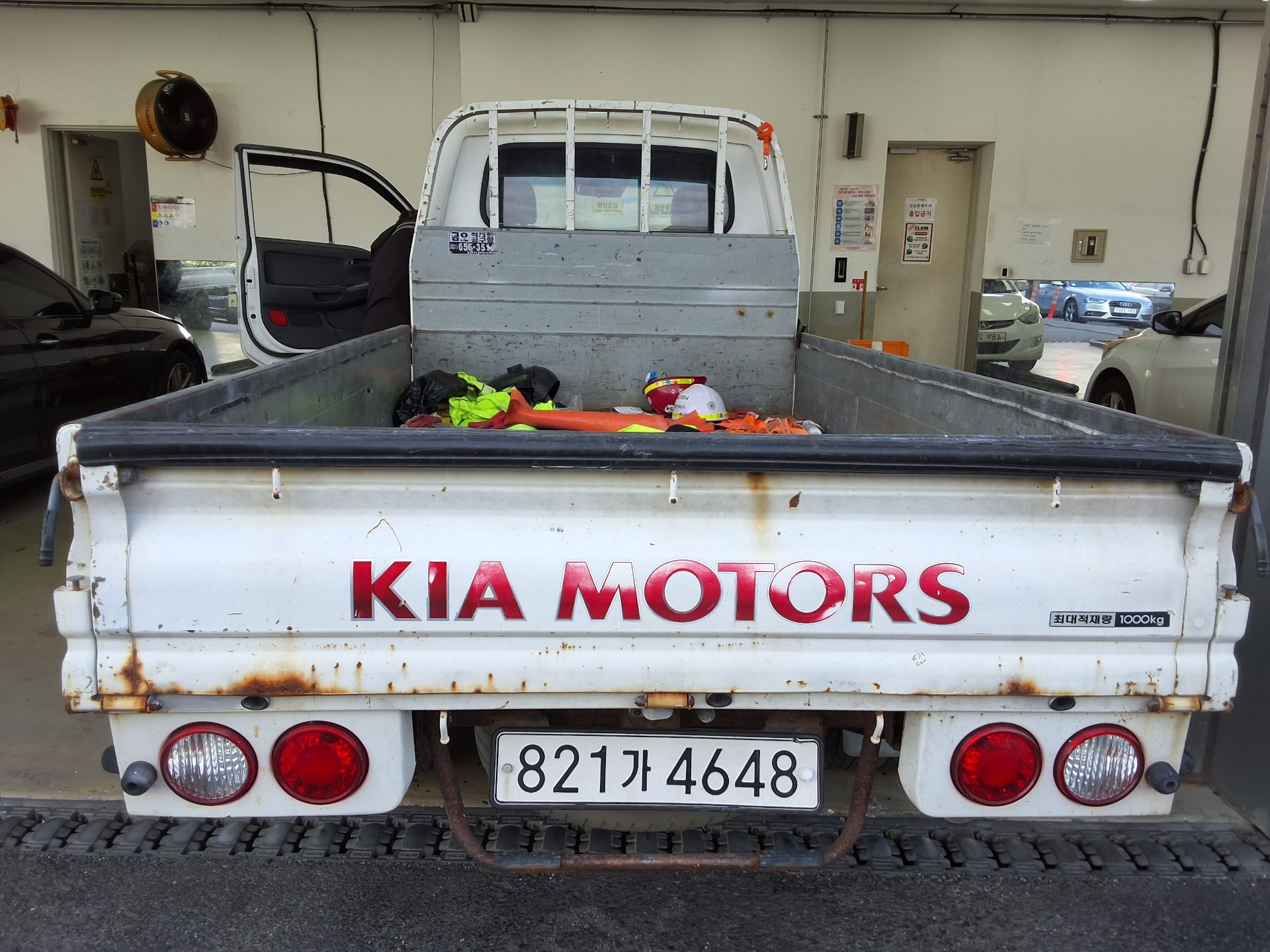 KIA BONGO III CARGO CRDi KING CAB EXTRA LONG WHEELBASE 2016 - zdjęcie 12