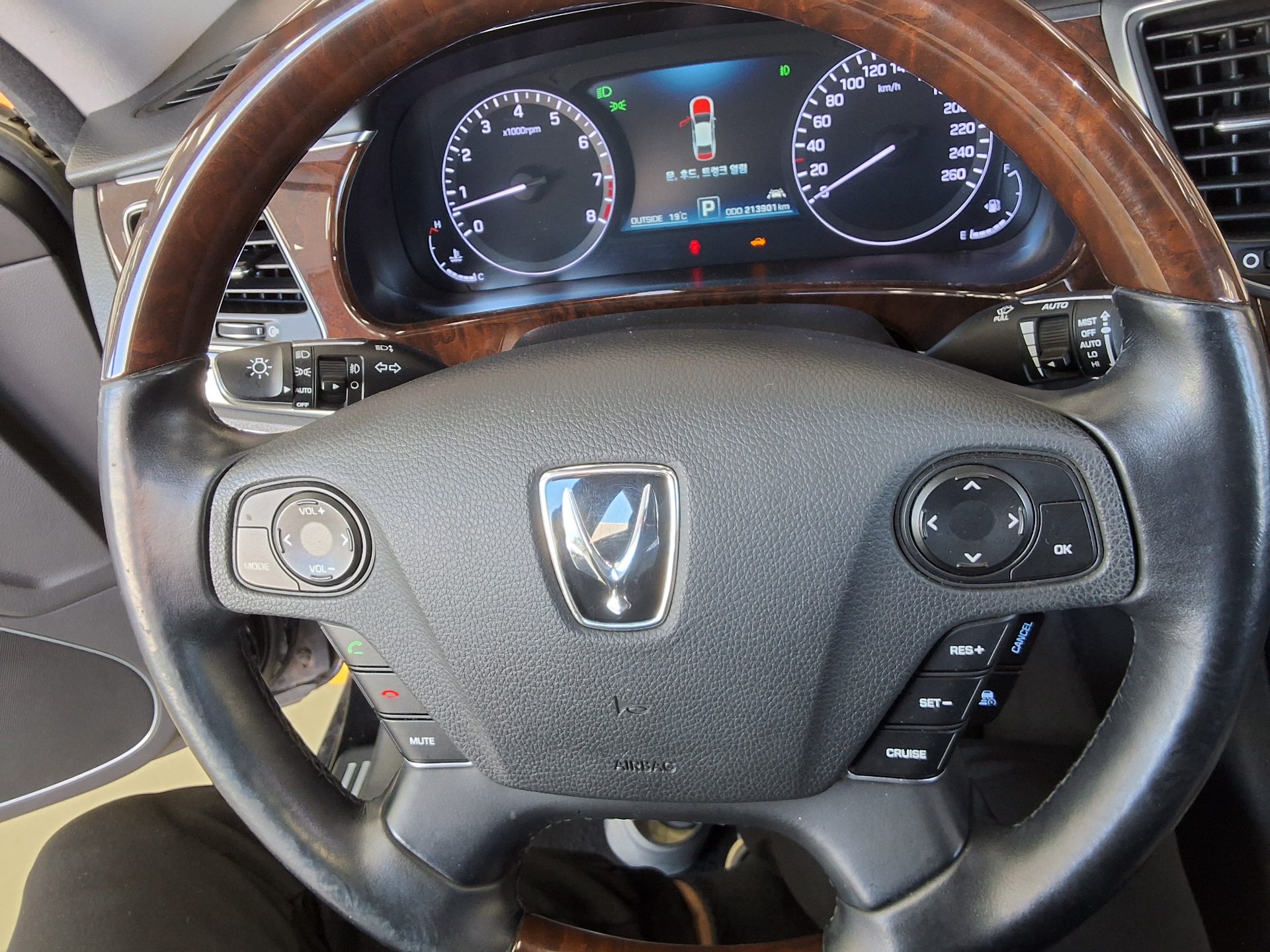 HYUNDAI EQUUS (NEW) VS380 EXCLUSIVE 2015 - zdjęcie 17