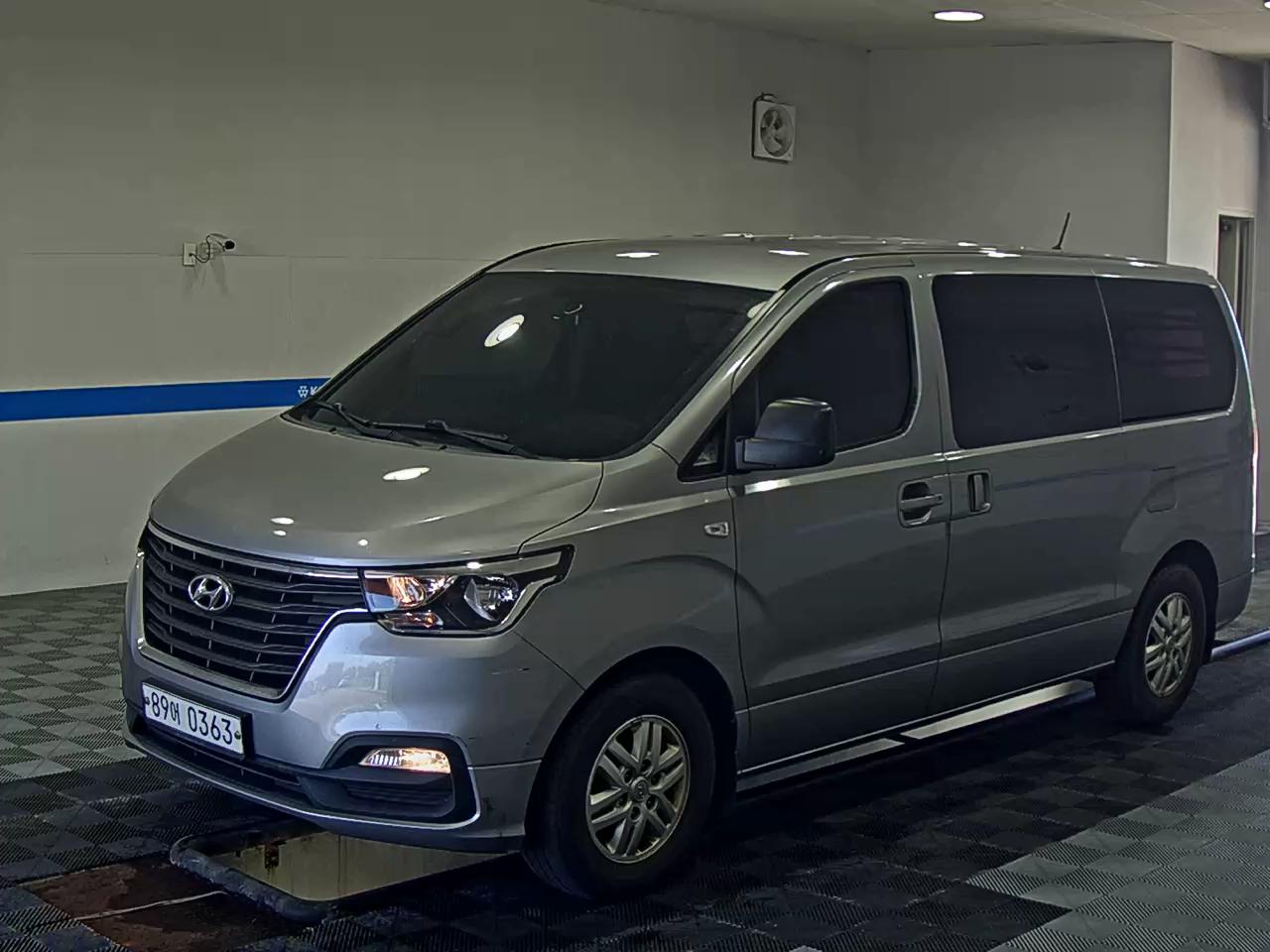 HYUNDAI THE NEW GRAND STAREX 3-SEATER DIESEL VAN SMART 2019 - zdjęcie 2