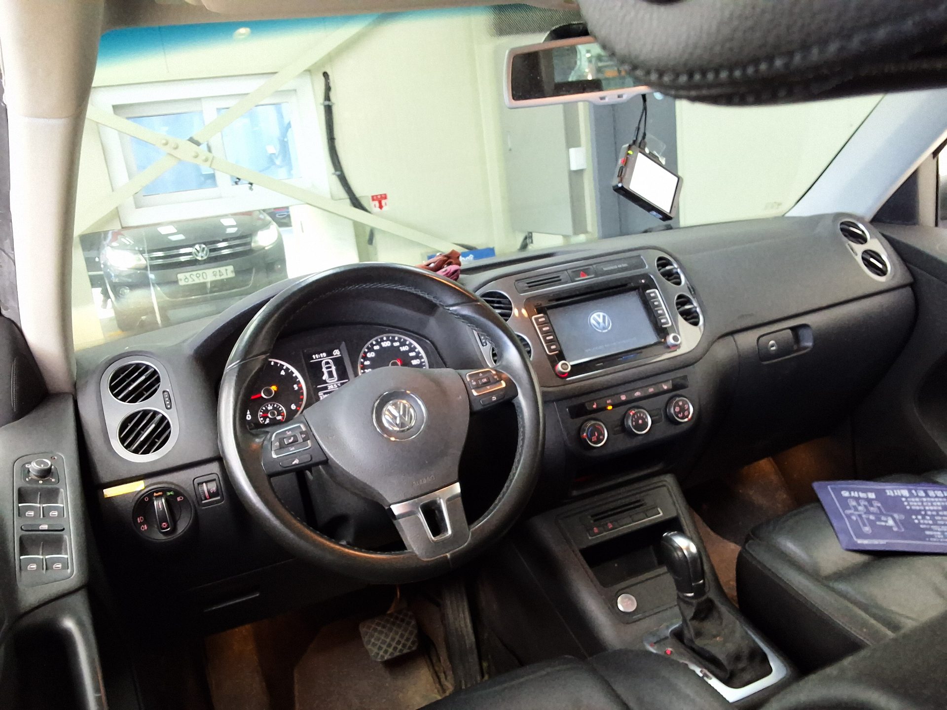 VOLKSWAGEN TIGUAN 2.0 TDI BLUEMOTION 2016 - zdjęcie 12