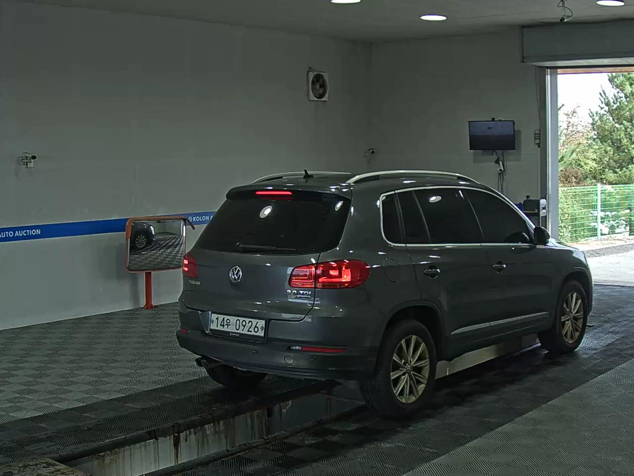 VOLKSWAGEN TIGUAN 2.0 TDI BLUEMOTION 2016 - zdjęcie 5
