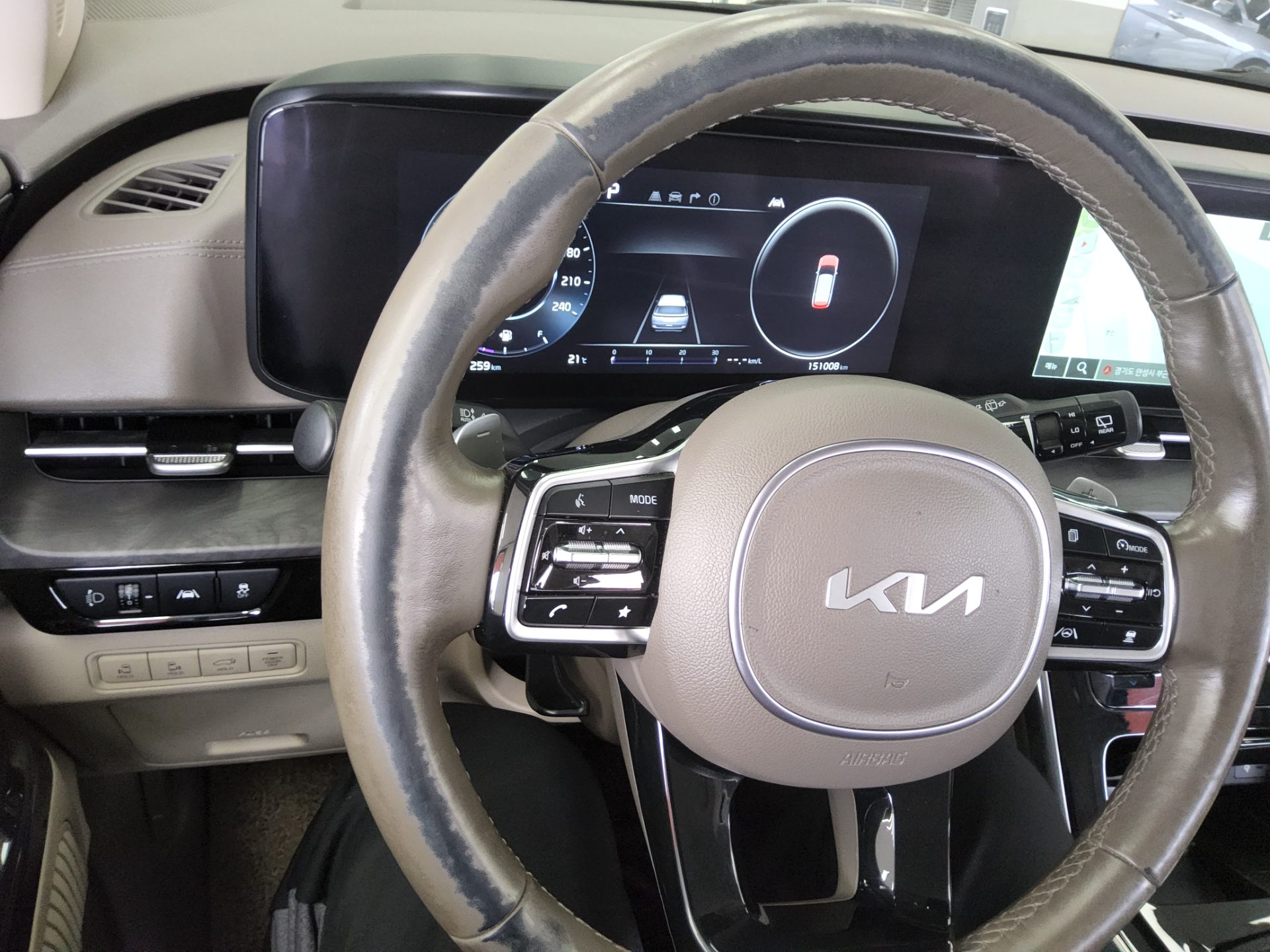 KIA NEW CARNIVAL (KA4) 7-SEATER GASOLINE SIGNATURE 2023 - zdjęcie 17