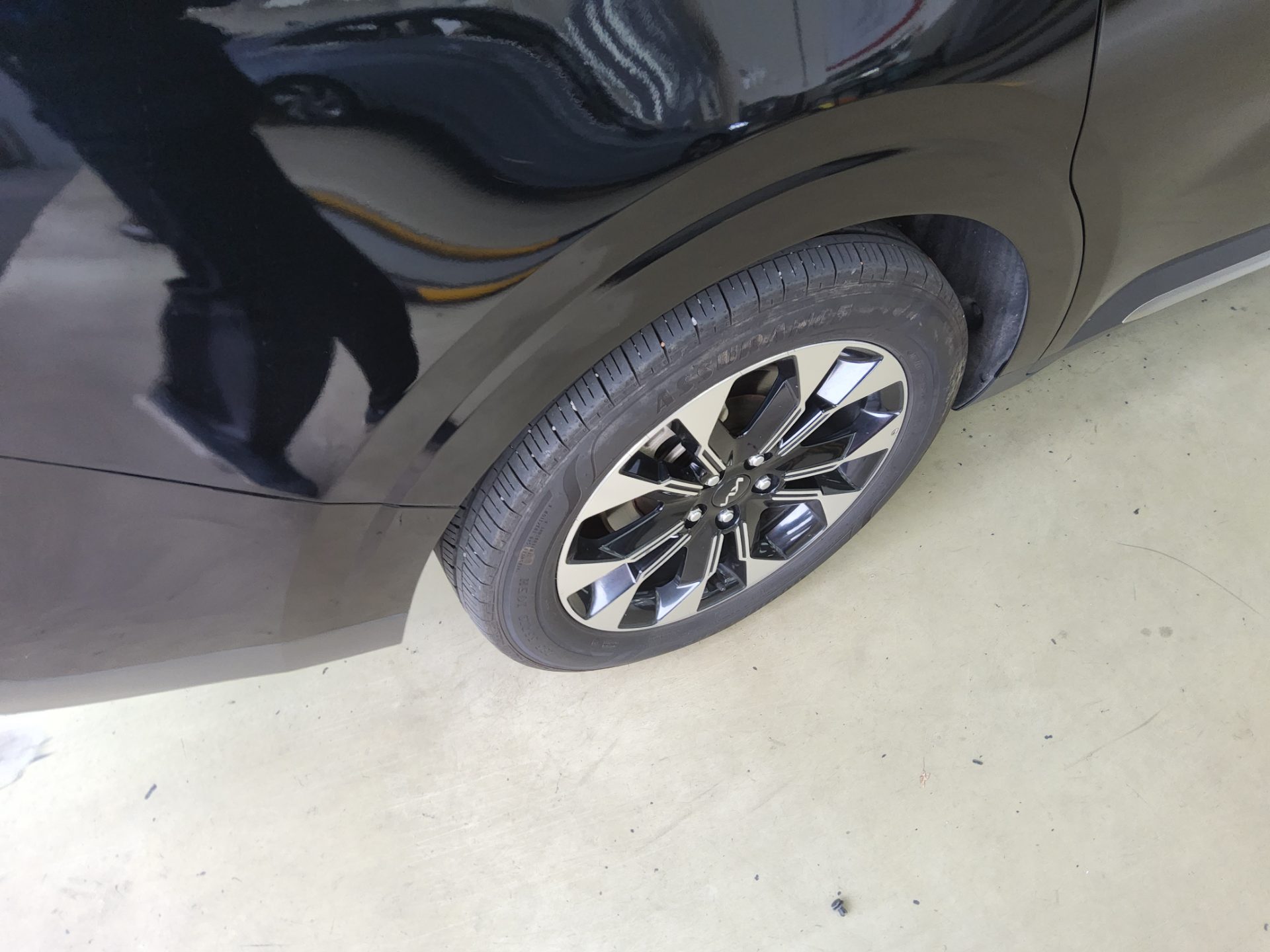 KIA NEW CARNIVAL (KA4) 7-SEATER GASOLINE SIGNATURE 2023 - zdjęcie 24