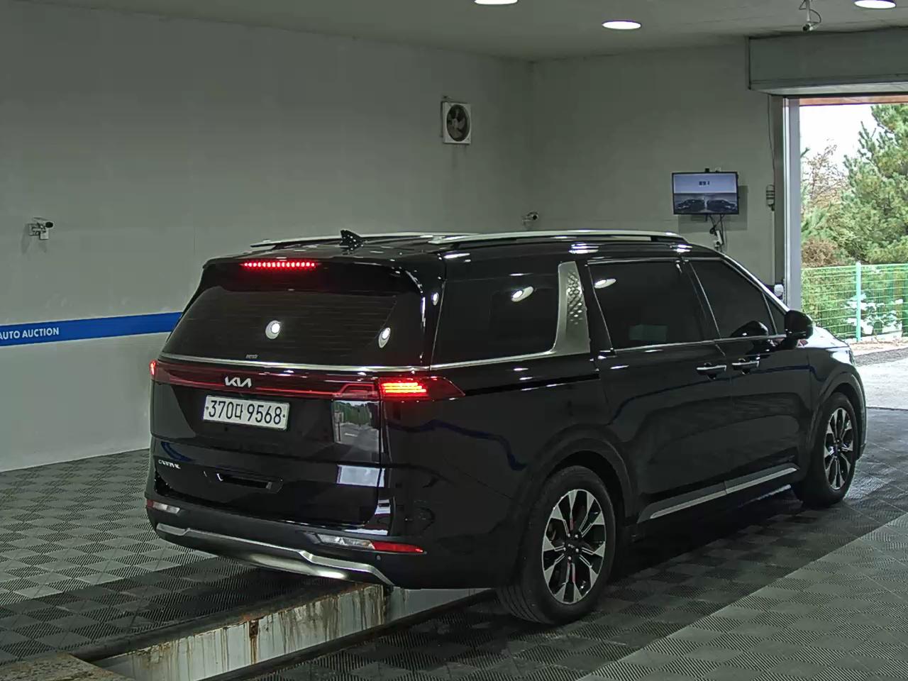 KIA NEW CARNIVAL (KA4) 7-SEATER GASOLINE SIGNATURE 2023 - zdjęcie 5