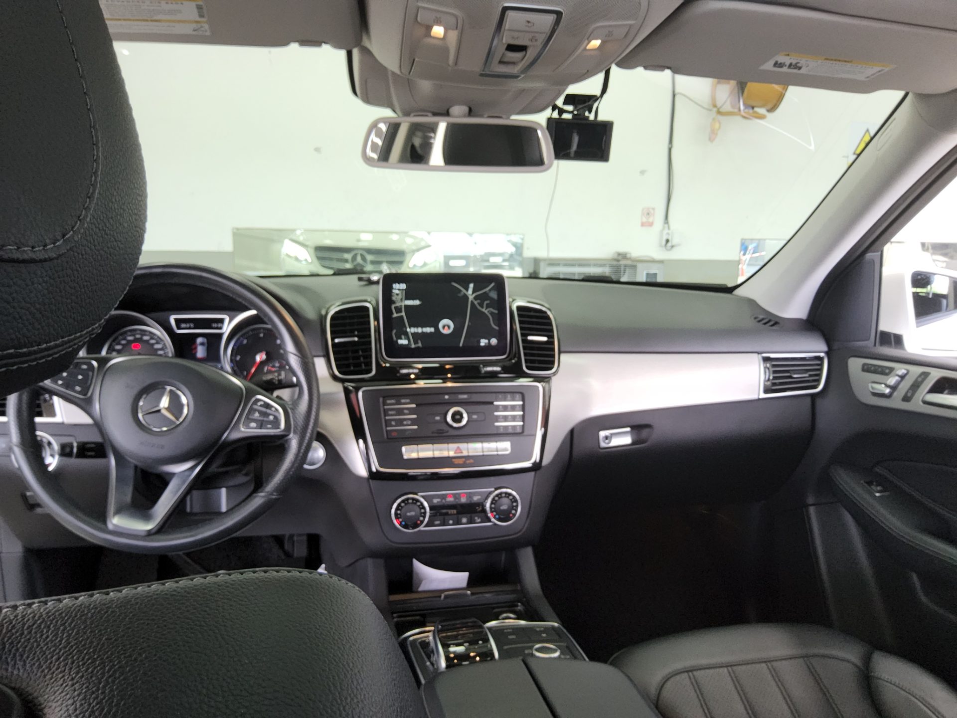 MERCEDES-BENZ GLE-CLASS (3RD GEN) GLE 350d 4MATIC 2018 - zdjęcie 11