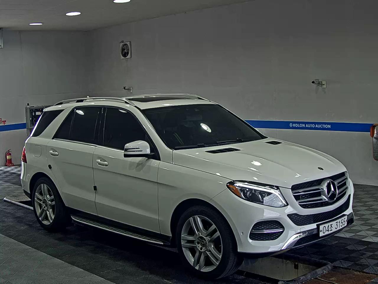 MERCEDES-BENZ GLE-CLASS (3RD GEN) GLE 350d 4MATIC 2018 - zdjęcie 3