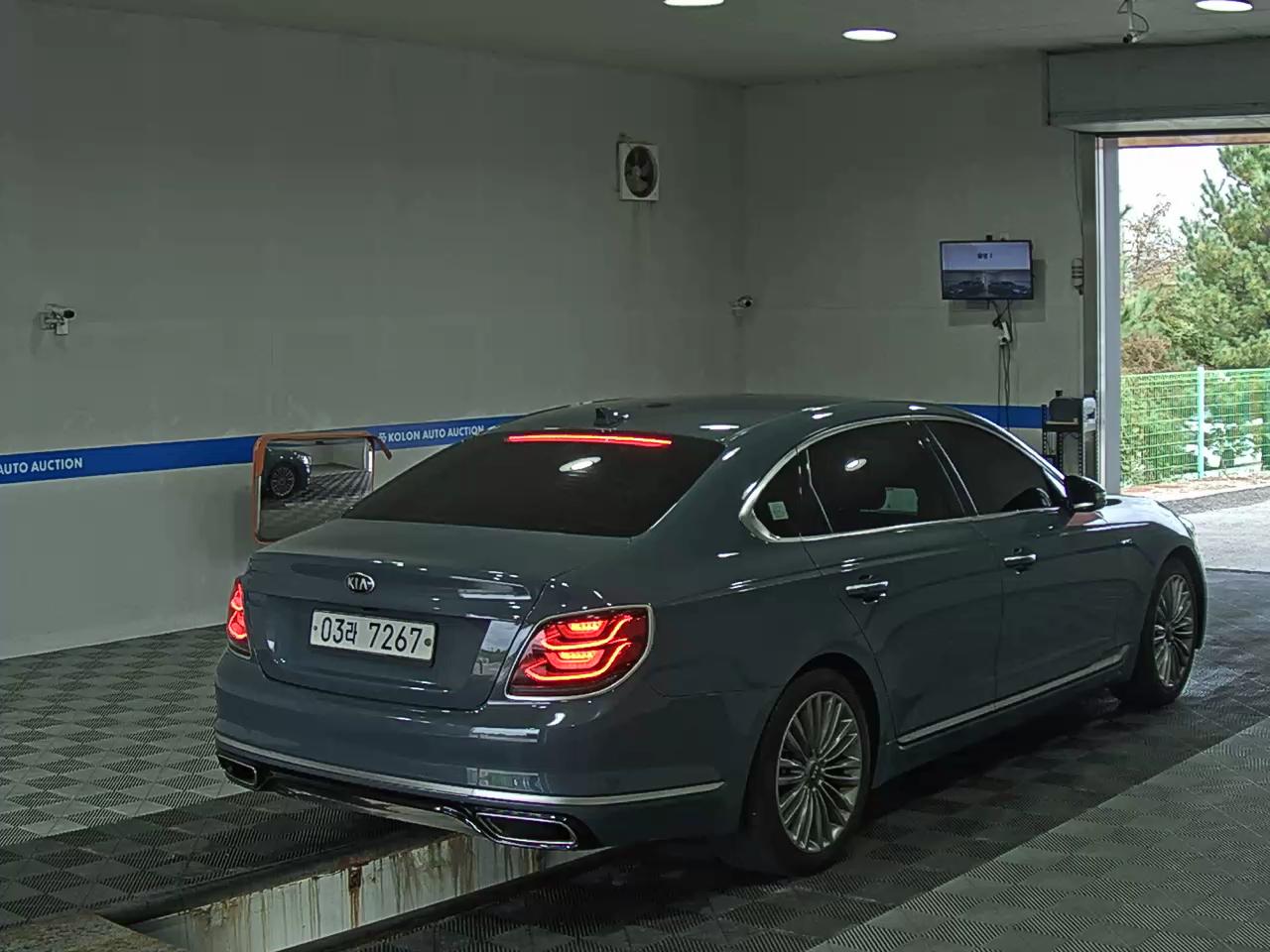 KIA THE K9 (RJ) 3.8 GDI AWD PLATINUM III 2019 - zdjęcie 5