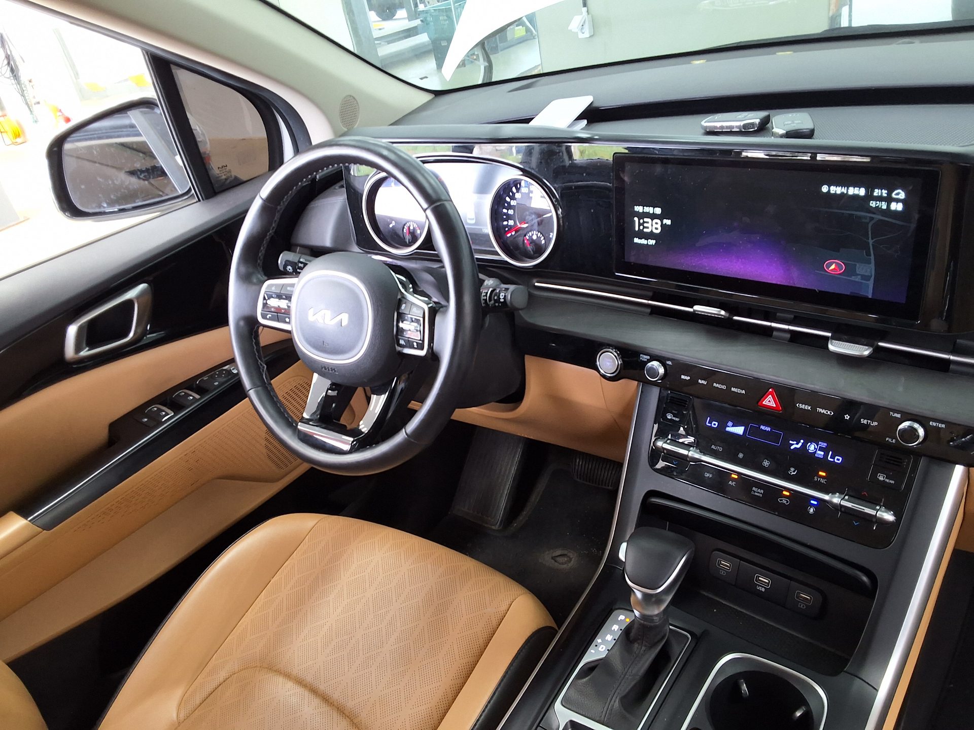 KIA NEW CARNIVAL (KA4) 9-SEATER DIESEL PRESTIGE 2023 - zdjęcie 11