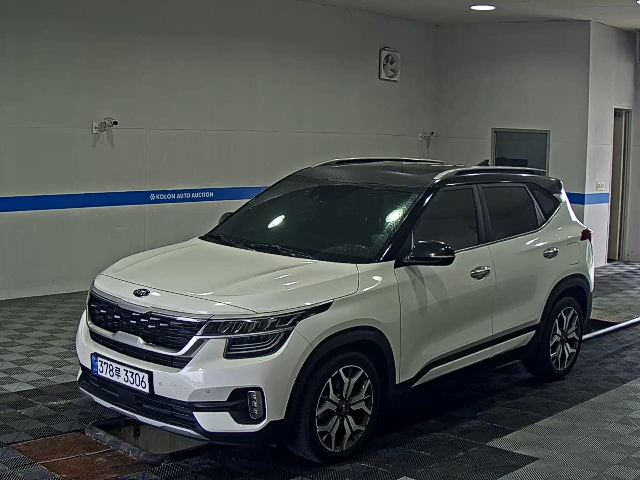 KIA SELTOS 1.6 GASOLINE 2WD SIGNATURE 2022 - zdjęcie 2
