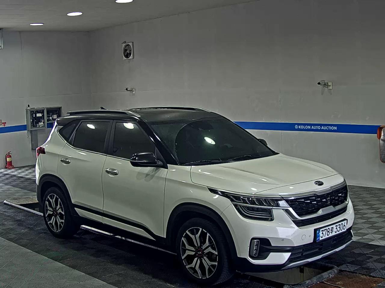 KIA SELTOS 1.6 GASOLINE 2WD SIGNATURE 2022 - zdjęcie 3
