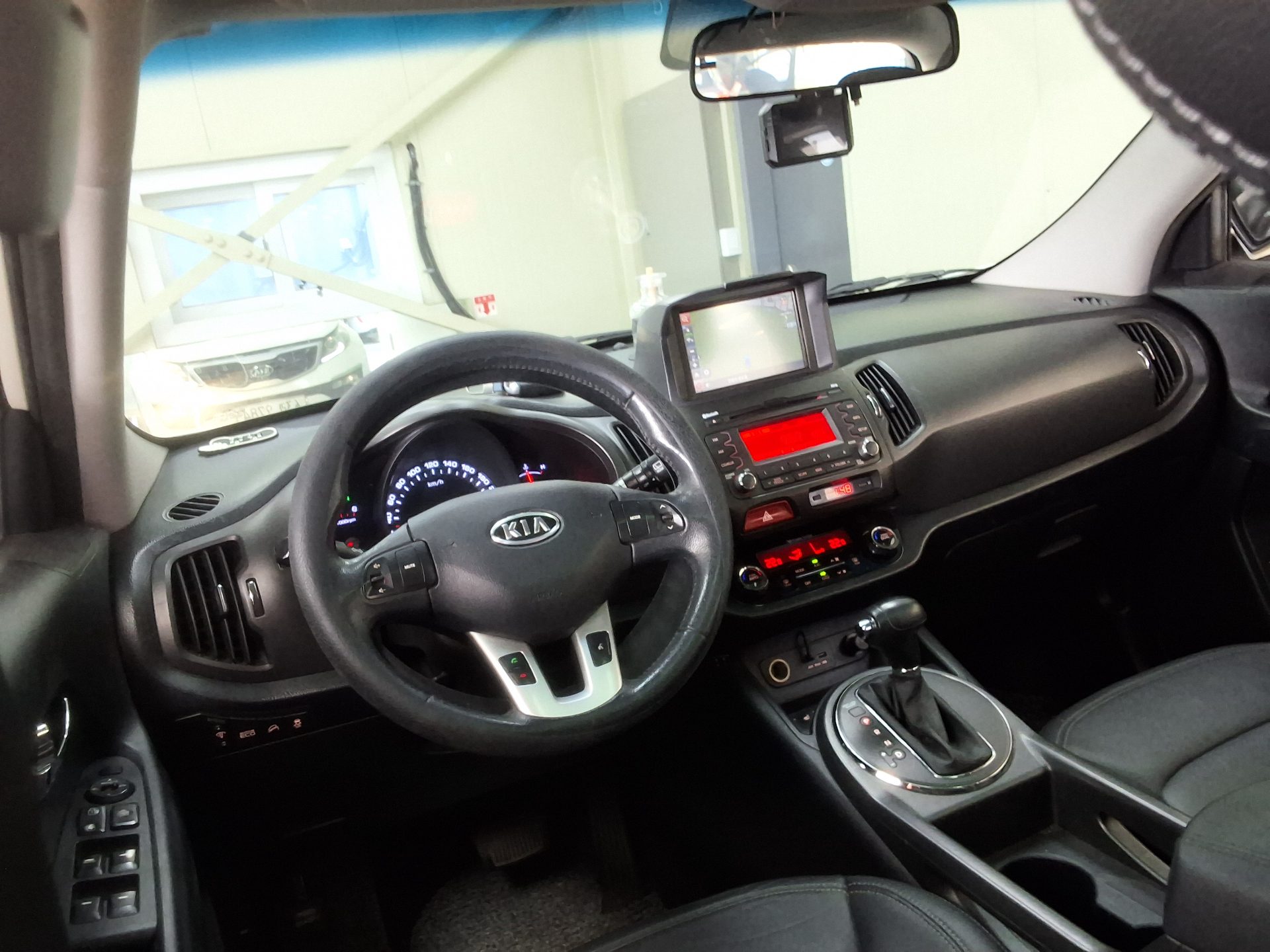 KIA SPORTAGE R DIESEL R2.0 2WD TLX LUXURY MODEL 2011 - zdjęcie 12