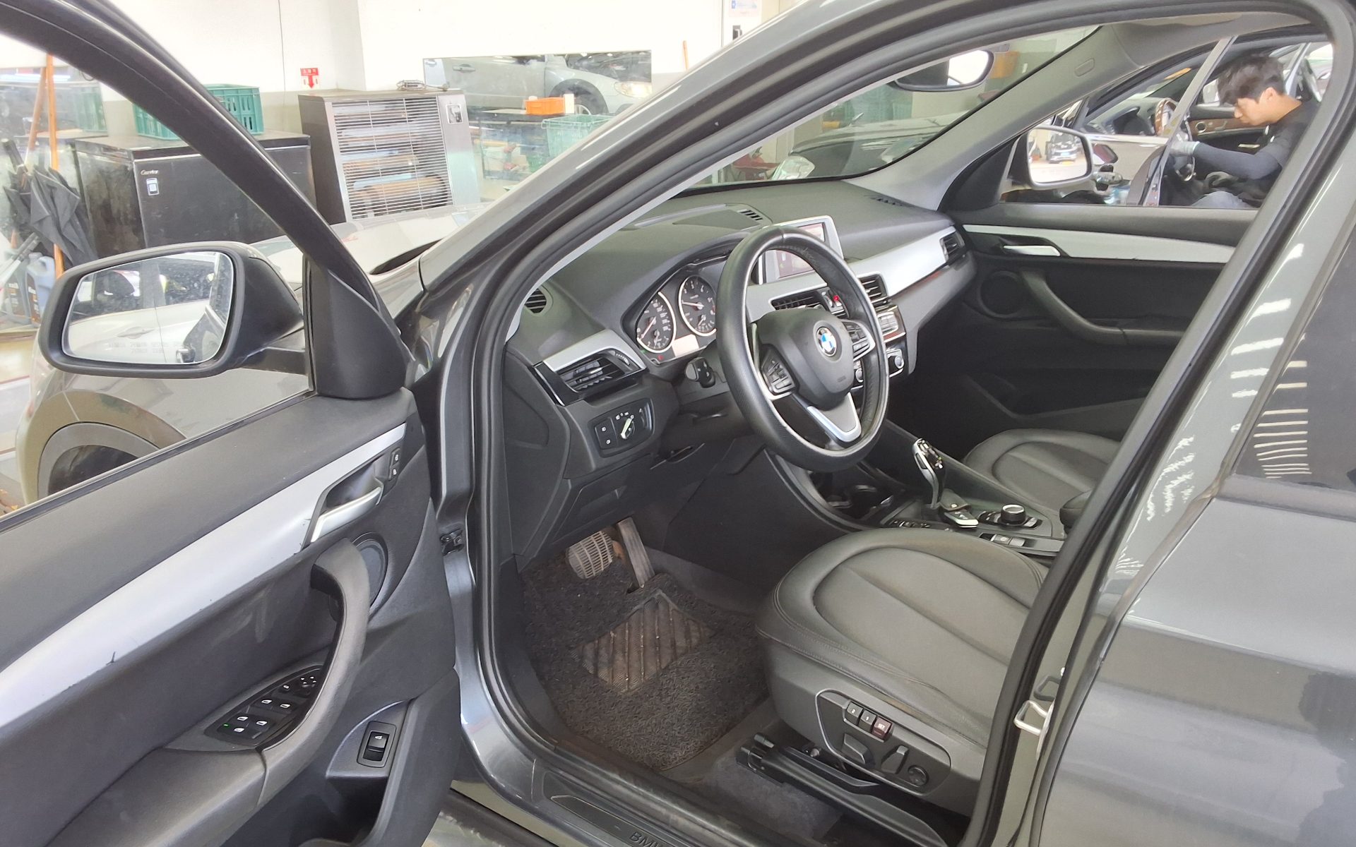 BMW X1 (2ND GEN) 20d xDRIVE JOY 2018 - zdjęcie 10