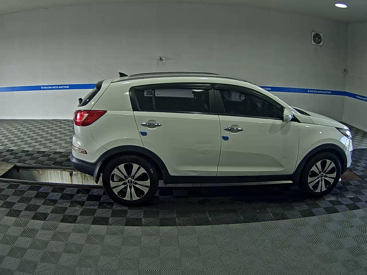 KIA SPORTAGE R DIESEL R2.0 2WD TLX LUXURY MODEL 2011 - zdjęcie 4