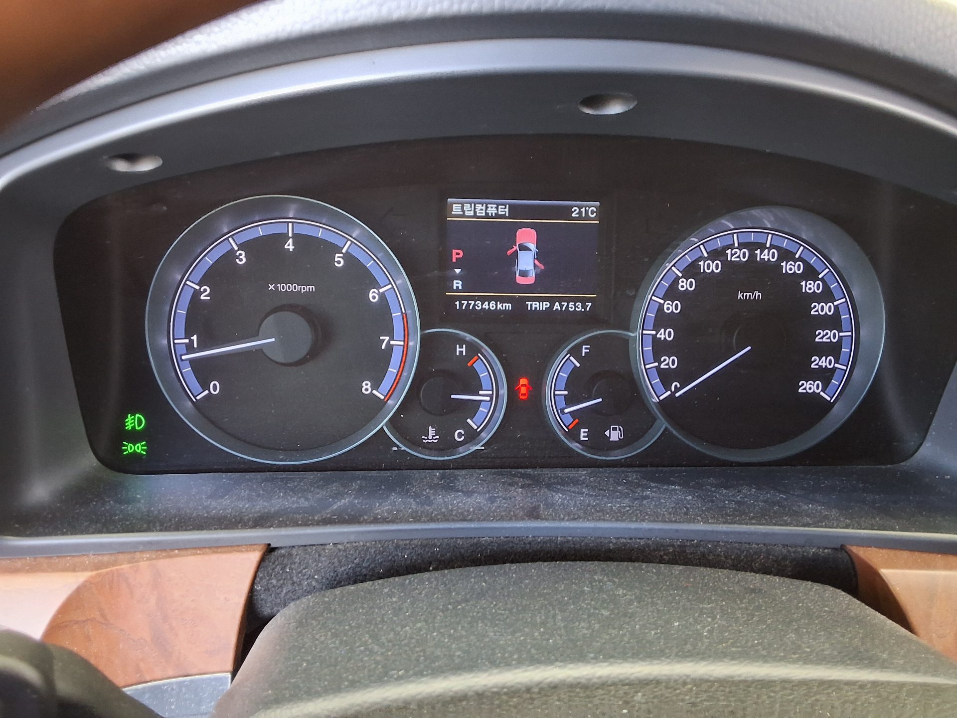 KG MOBILITY (SSANGYONG) NEW CHAIRMAN W CW700 4TRONIC LUXURY 2013 - zdjęcie 9