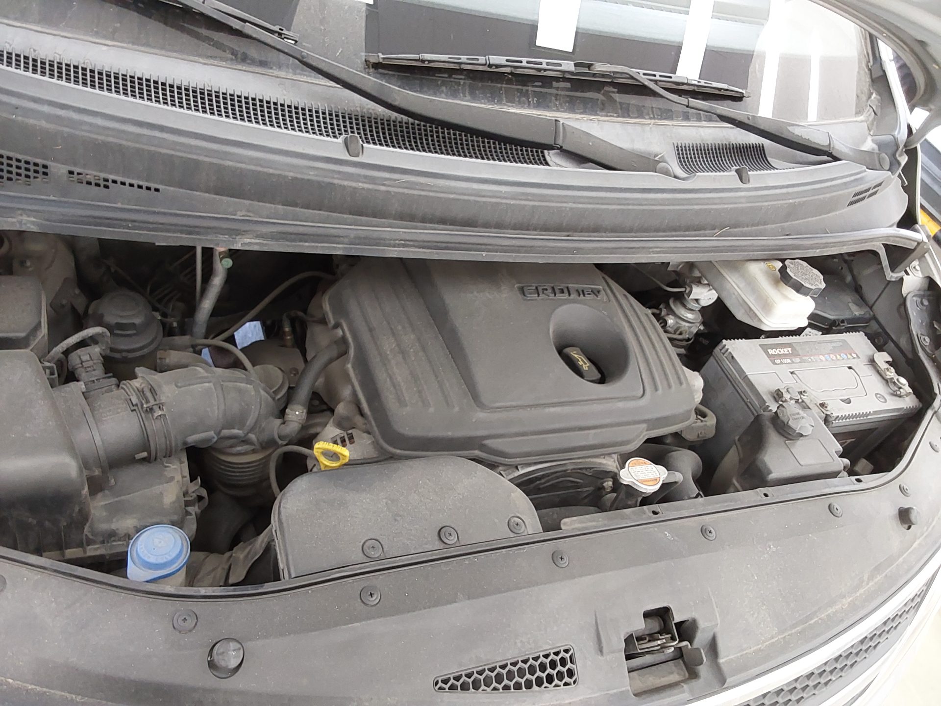 HYUNDAI GRAND STAREX 12-SEATER DIESEL CVX DELUXE 2012 - zdjęcie 18